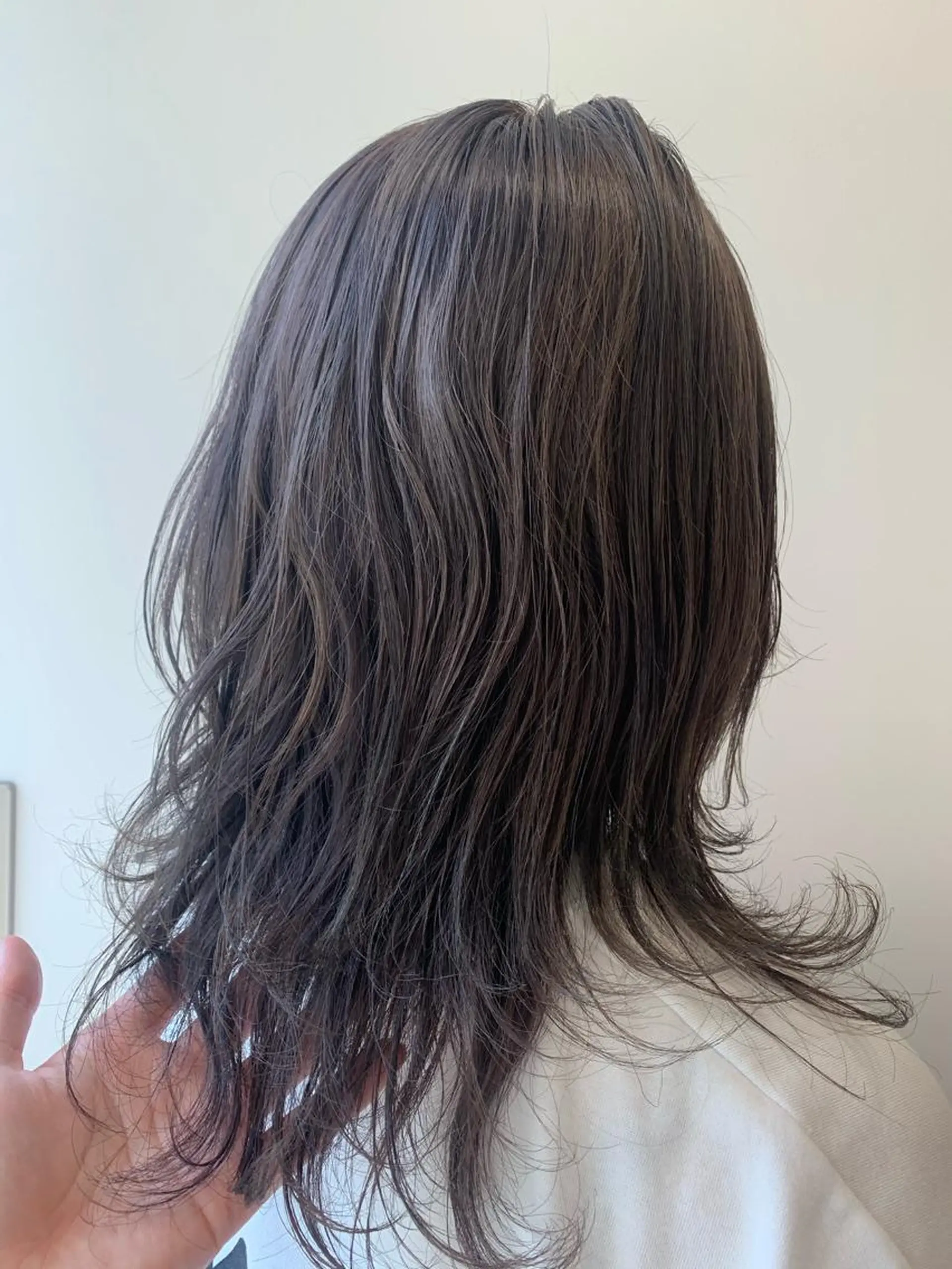 ミディアム カラー パーマ ブリーチ 増渕 駿介のヘアスタイル