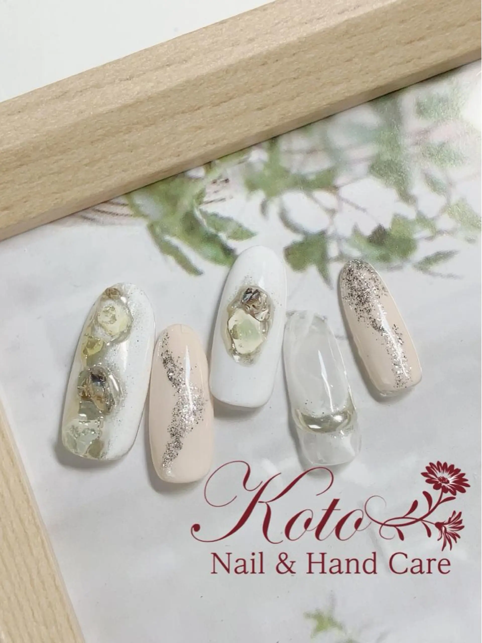 ネイル 長さ出し フットネイル フレンチネイル ジェルネイル ラメ(グリッター) Risa ネイルサロンKOTOのネイルデザイン