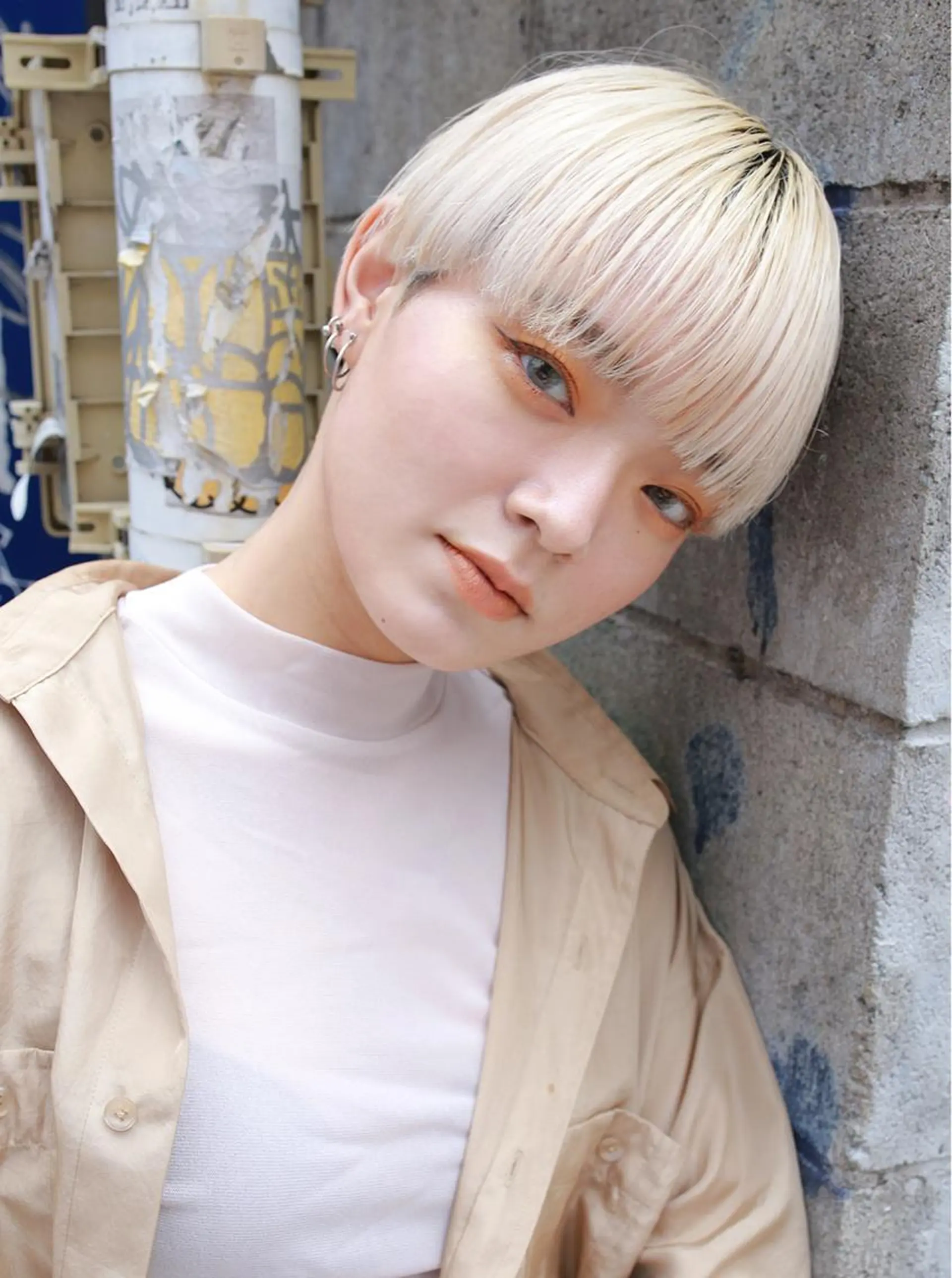 ショート カラー ベージュカラー ブロンド ホワイトベージュ ブリーチカラーが人気 onnuのヘアスタイル