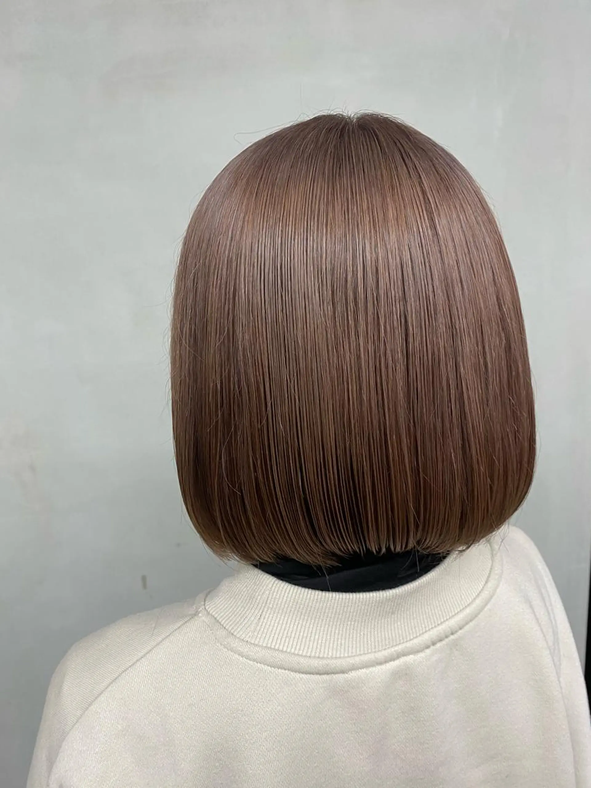 ショート カラー ベージュカラー ブリーチ ケアブリーチ ミルクティーベージュ Ameri/髪質改善 /韓国ヘア🇰🇷のヘアスタイル