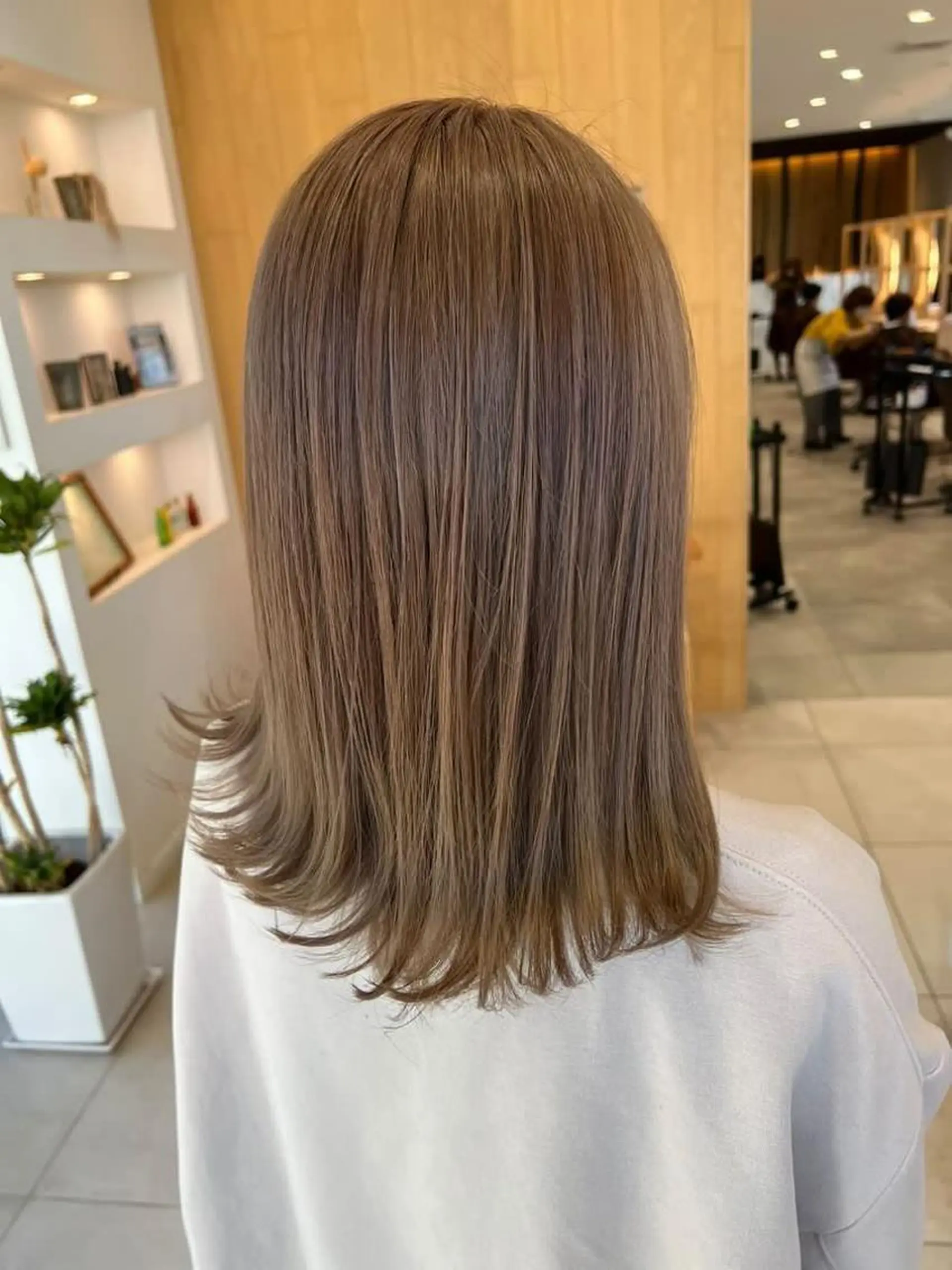 ミディアム stylist 🌼 SHIONのヘアスタイル