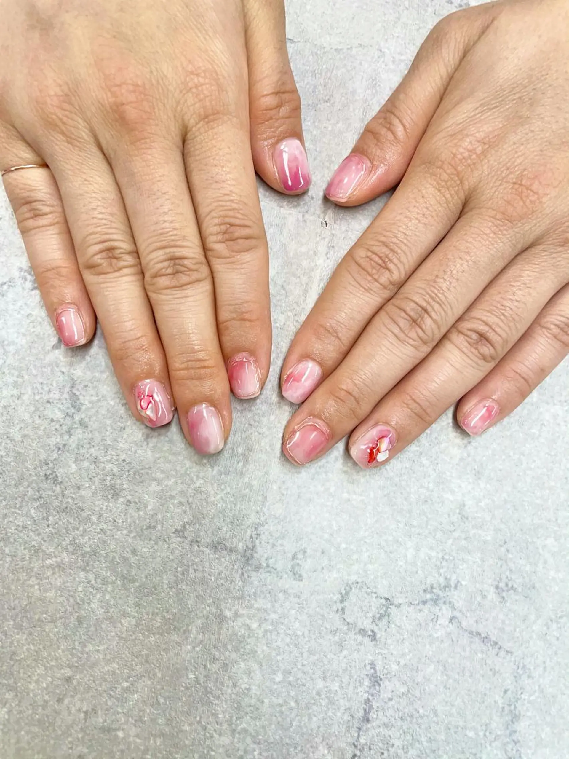 ネイル 大理石ネイル(マーブル) ミラーネイル ニュアンスネイル 春ネイル FASTNAIL PLUS 新宿店のネイルデザイン