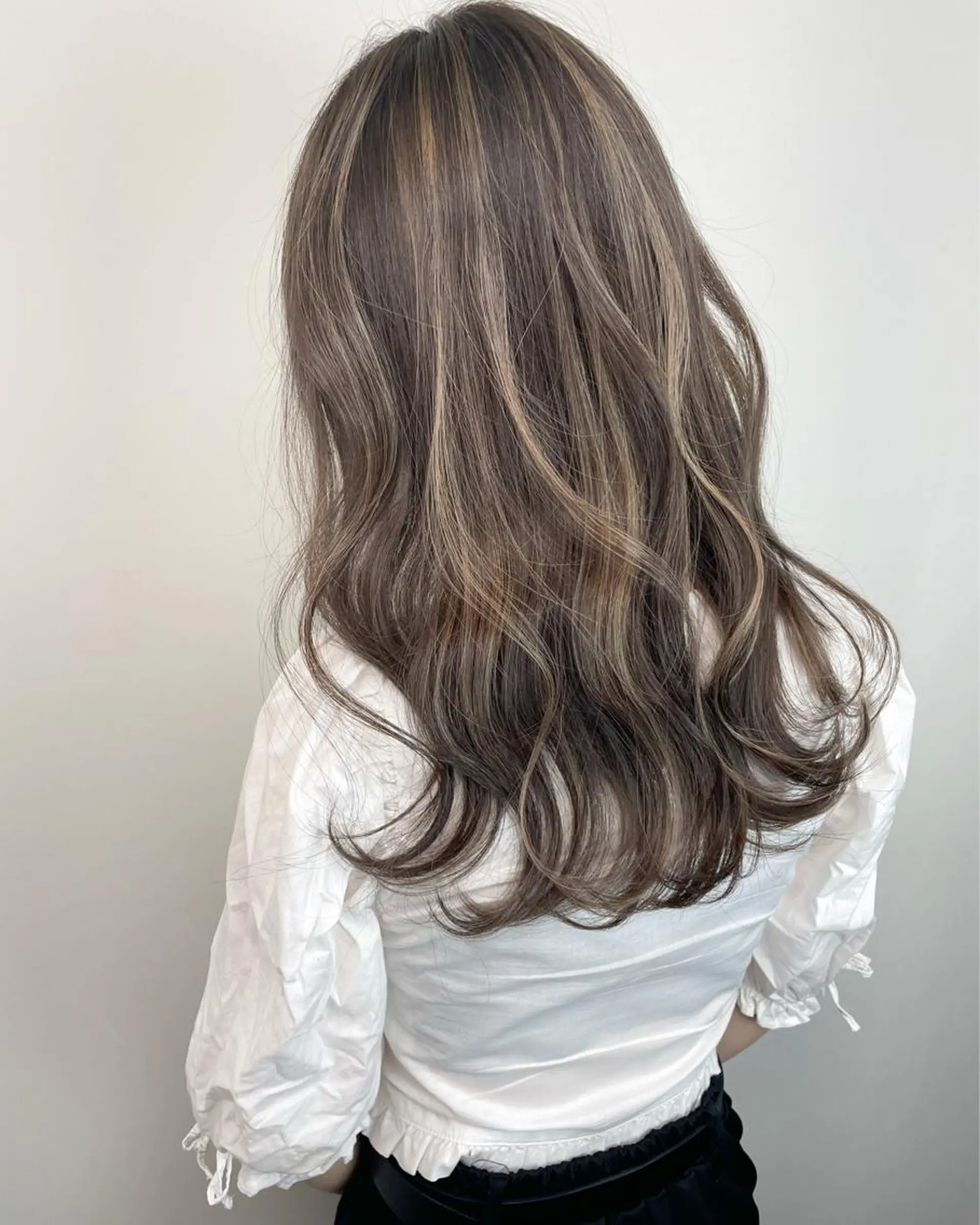 ロング カラー シールエクステ バレイヤージュ ミストバング ブリーチ ダブルカラー ヘアカラー トリートメント 【KIRA 代表】 TATSUYAのヘアスタイル