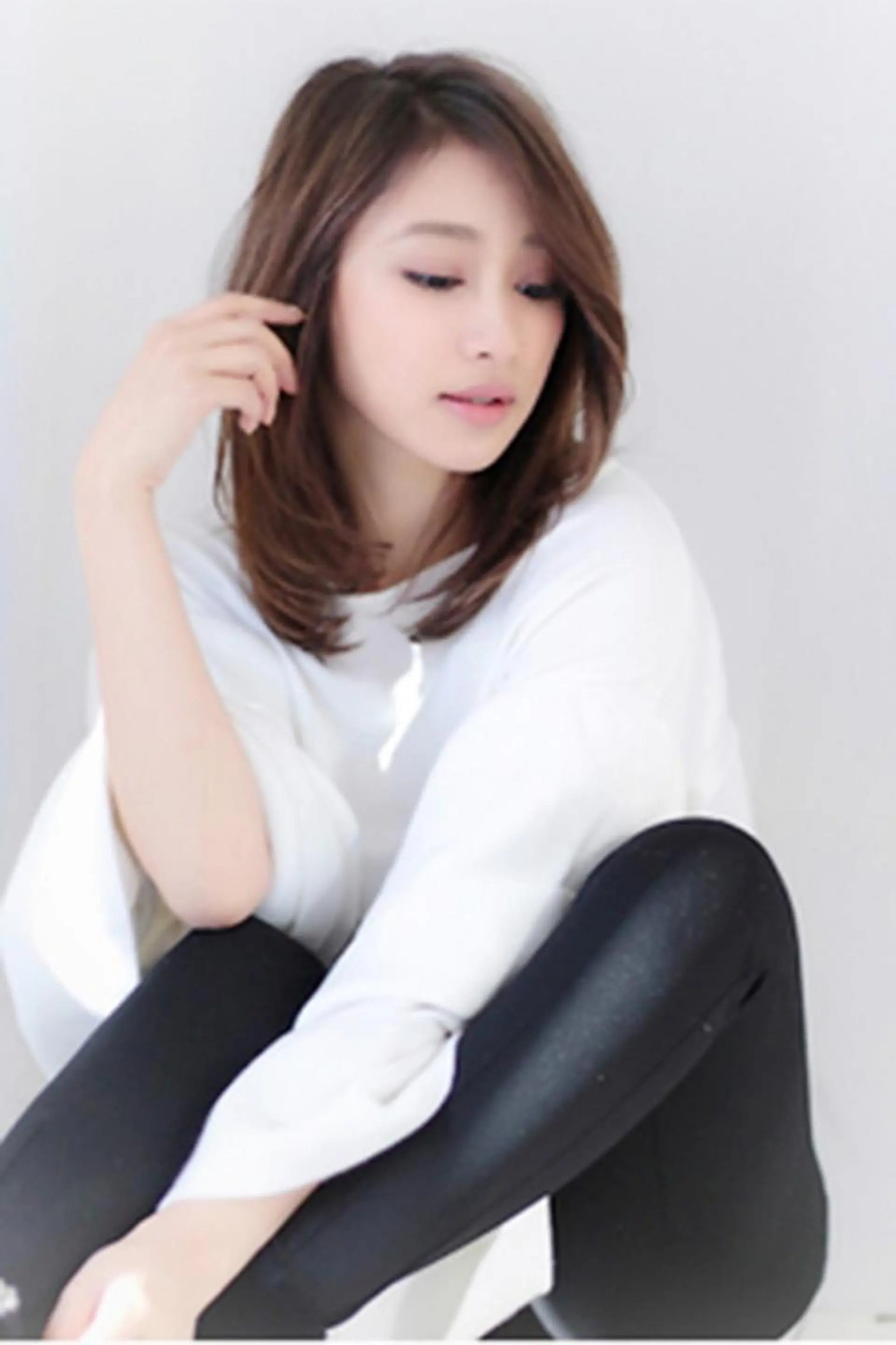 ミディアム KAEDE🎀 ジャニオタ美容師のヘアスタイル