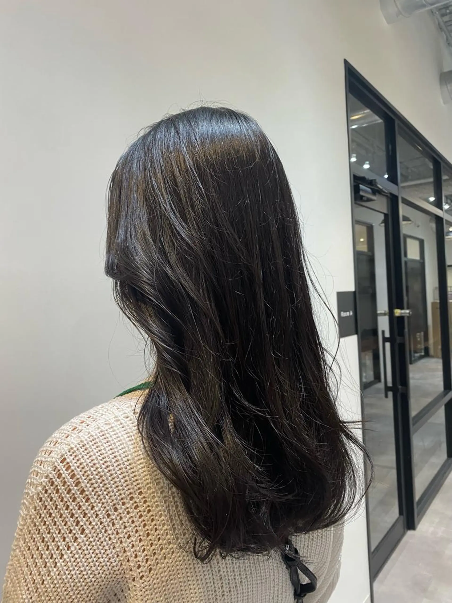 ロング カラー バレイヤージュ ブリーチ ケアブリーチ デザインカラー ダブルカラー カット ヘアカラー トリートメント ♡オシャ髪♡AI ✂️newi町田のヘアスタイル