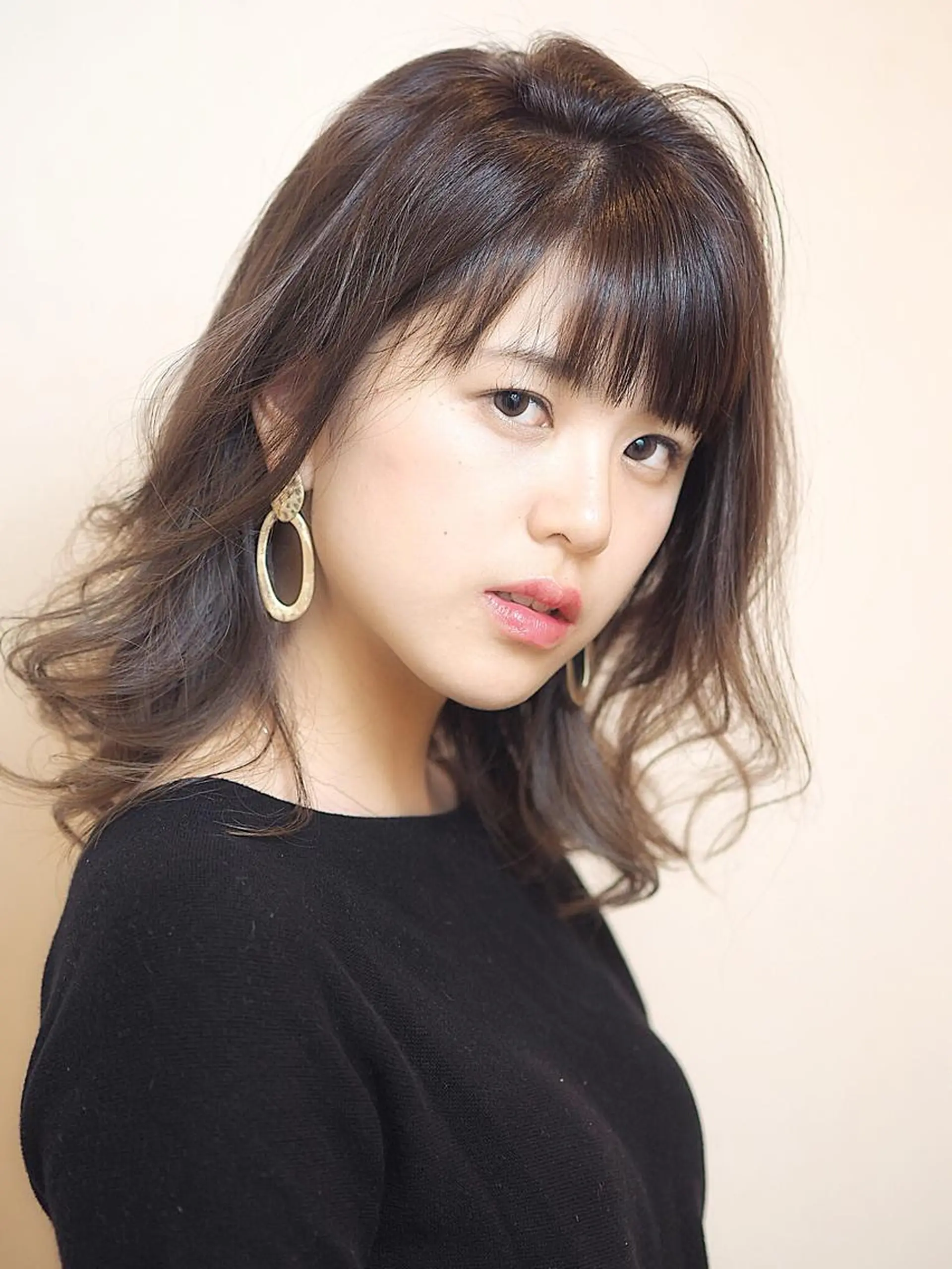 セミロング カラー ヘアアレンジ バレイヤージュ グラデーションカラー レイヤーカット GLOSSY所属・坂本 直樹のヘアスタイル