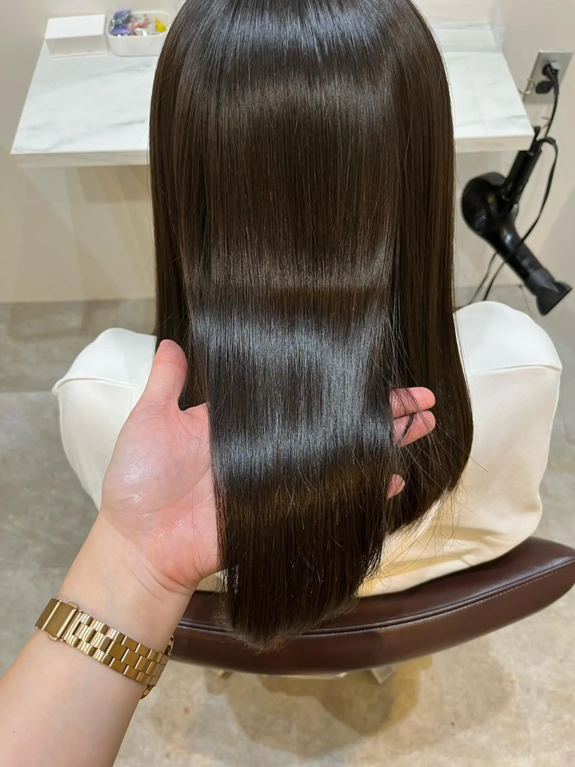 セミロング カット トリートメント 【髪質改善　艶髪】 布川　莉穂のヘアスタイル