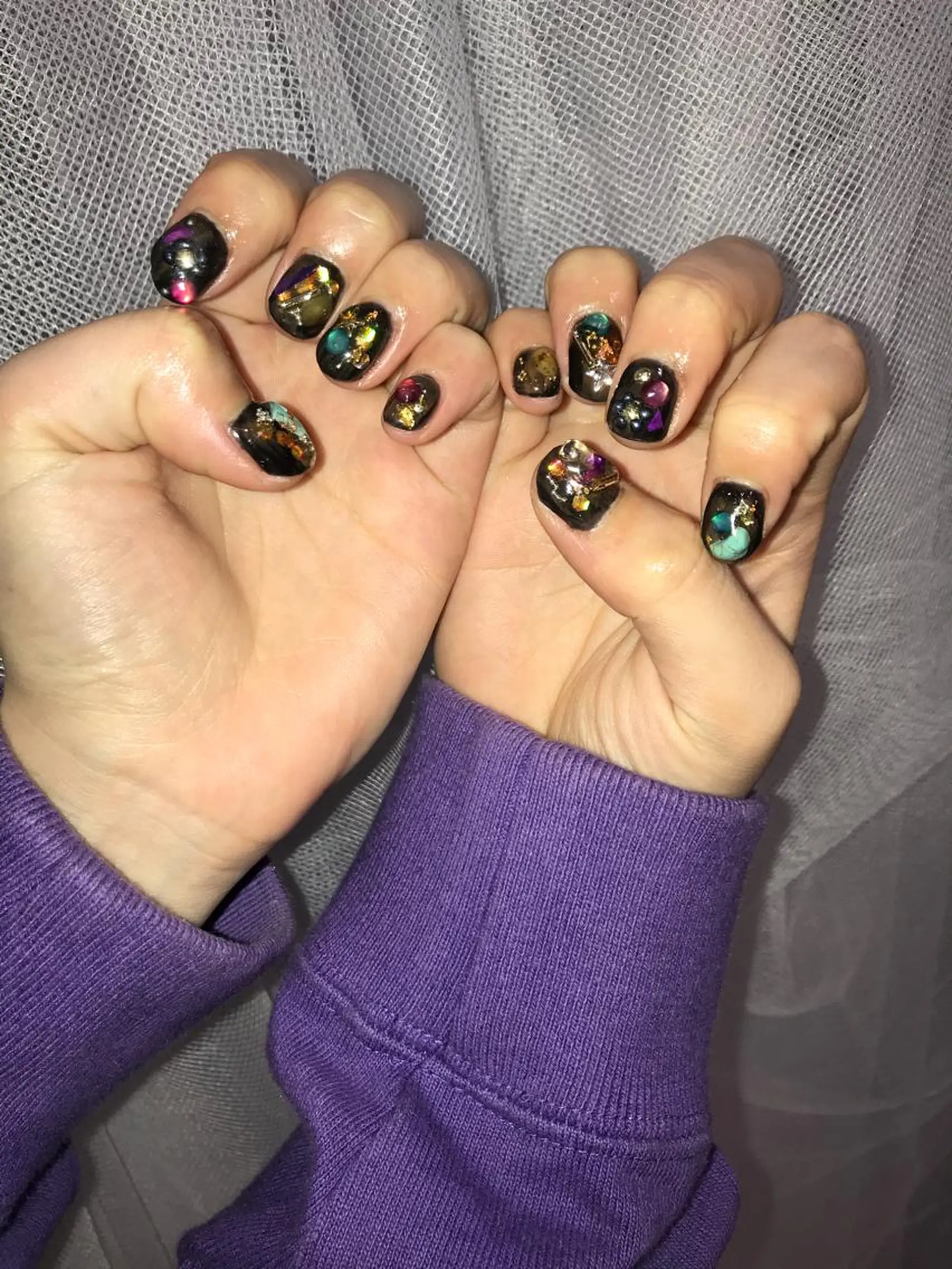 ネイル viewstokyo所属・mana 暖色カラーカットのヘアスタイル