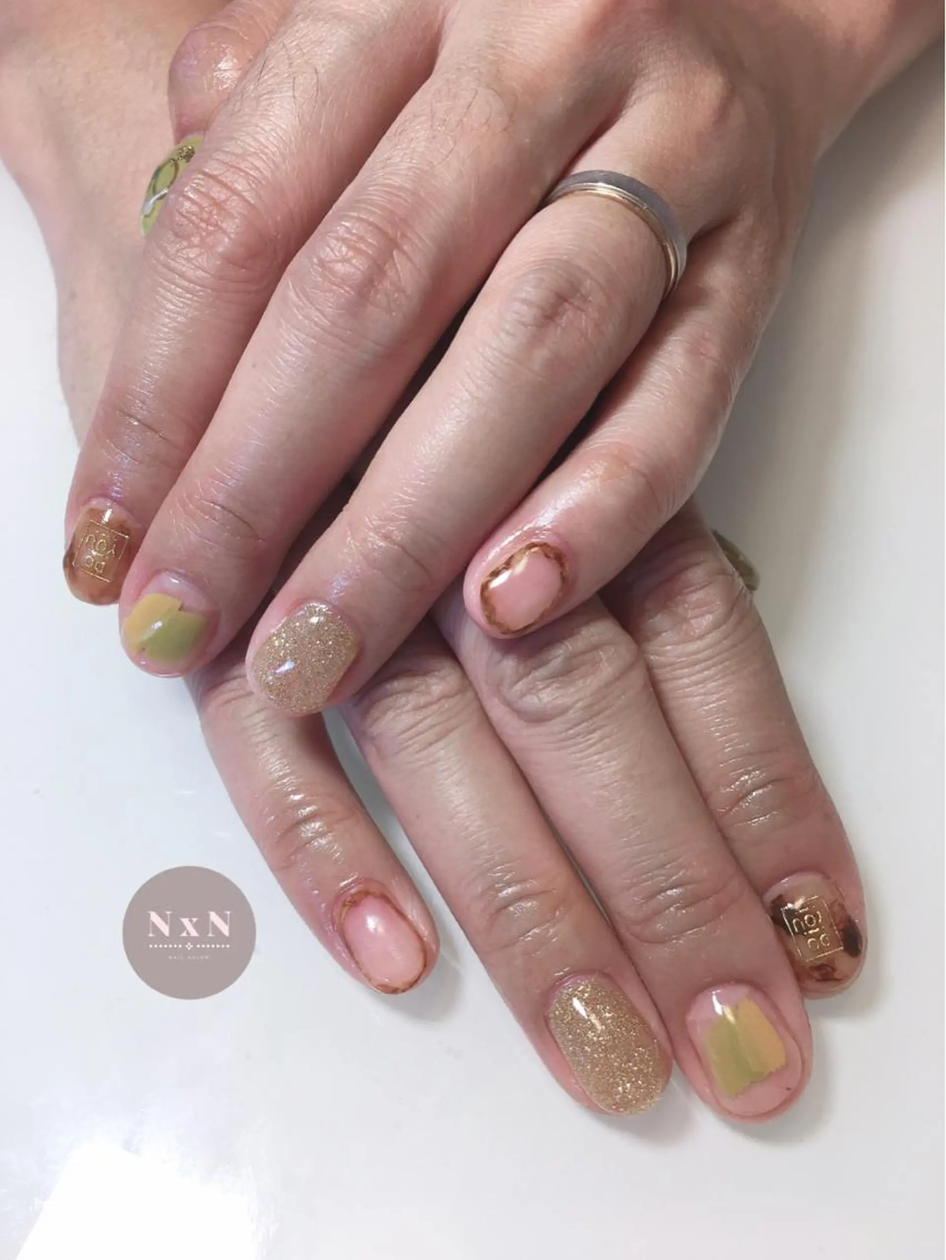 ネイル べっ甲ネイル ジェルネイル ぷっくりネイル nail salon N×Nのネイルデザイン