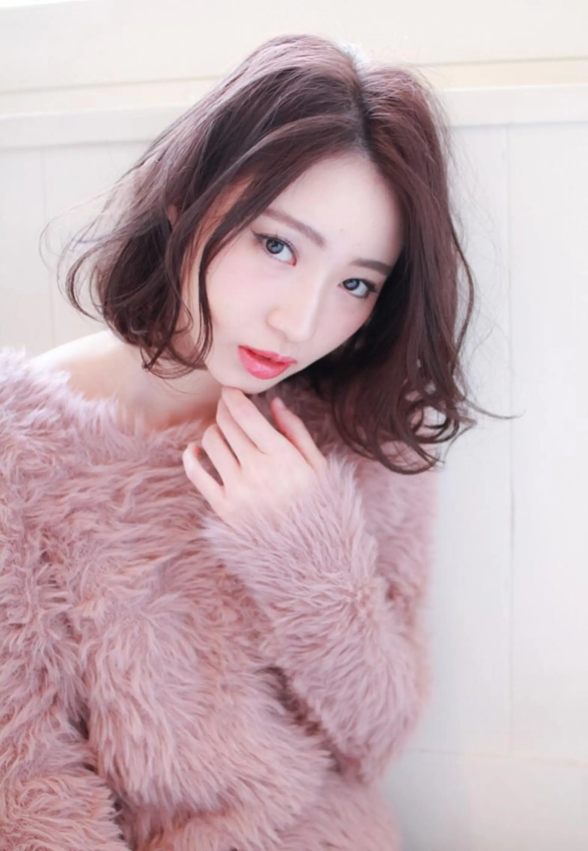 ミディアム カラー パーマ ミディアムパーマ ベージュカラー ブリーチ ブラウンカラー 透明感カラー 河合 真理子のヘアスタイル