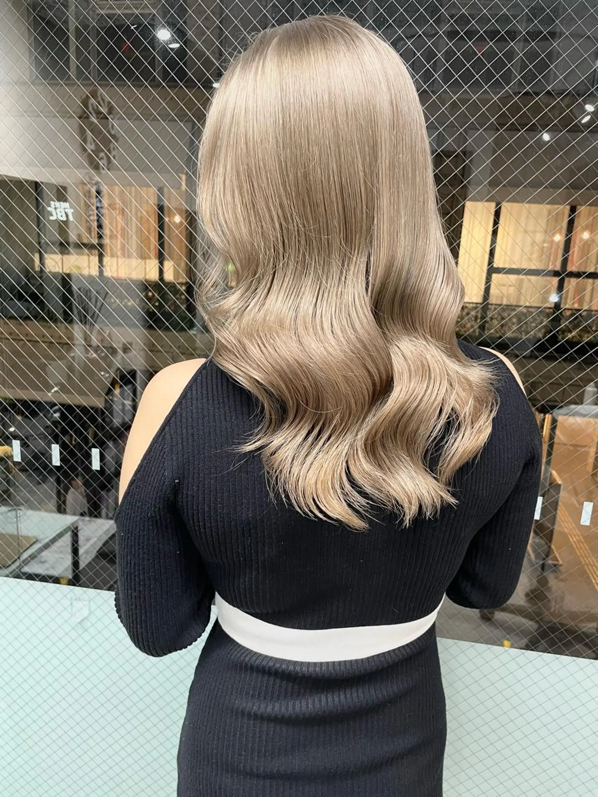 ロング カラー ヘアカラー トリートメント 髪質改善will hairdesignのヘアスタイル