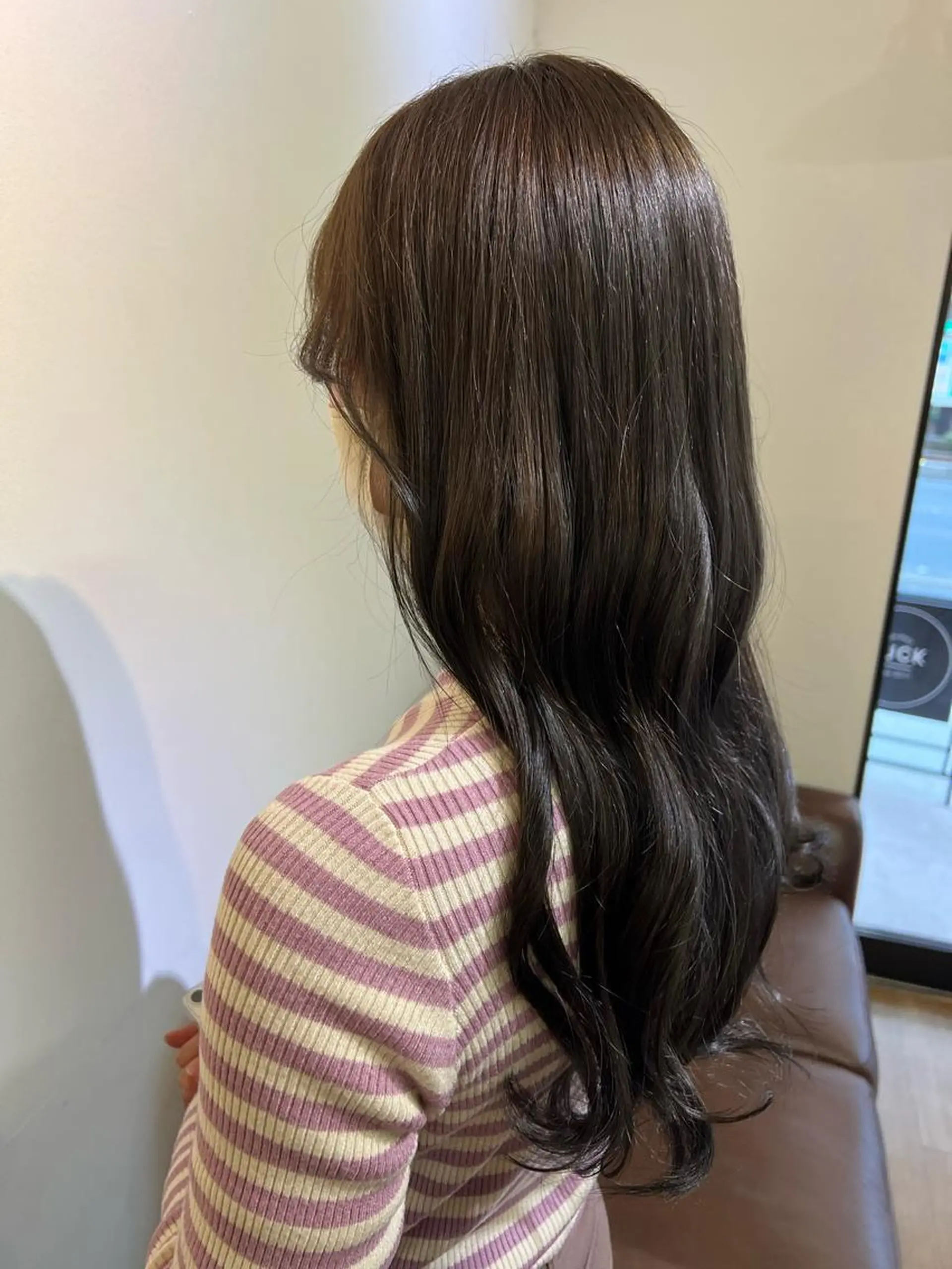 カラー イシイ ハルナ 🤍のヘアスタイル