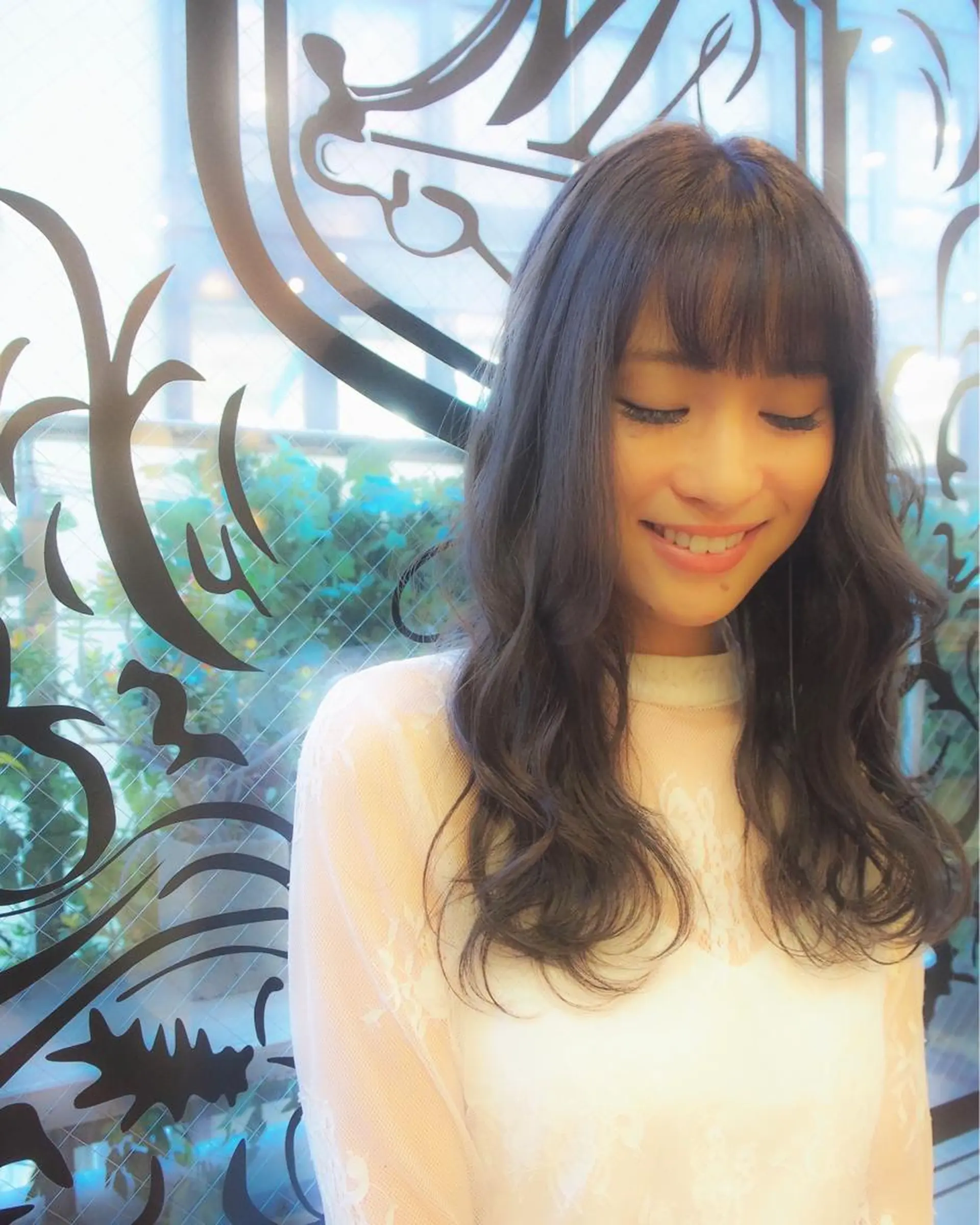 セミロング カラー パーマ ヘアアレンジ アッシュ ハイライトカラー シルバー シルバーアッシュ ハイライト 🌈髪質改善💕 縮毛矯正✨青木まで✨のヘアスタイル