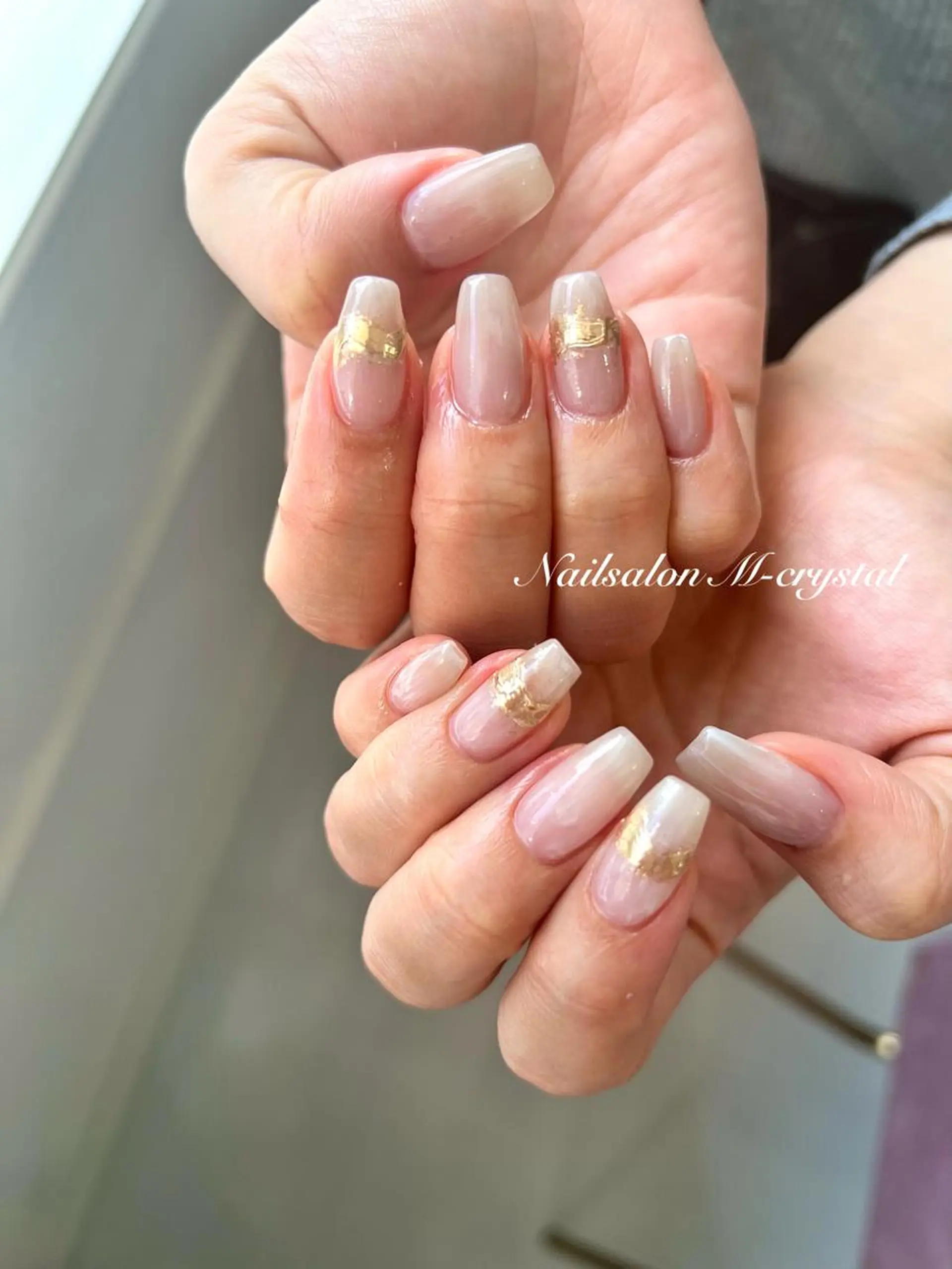 ミディアム ハンドネイル Nailsalon M-crystalのネイルデザイン