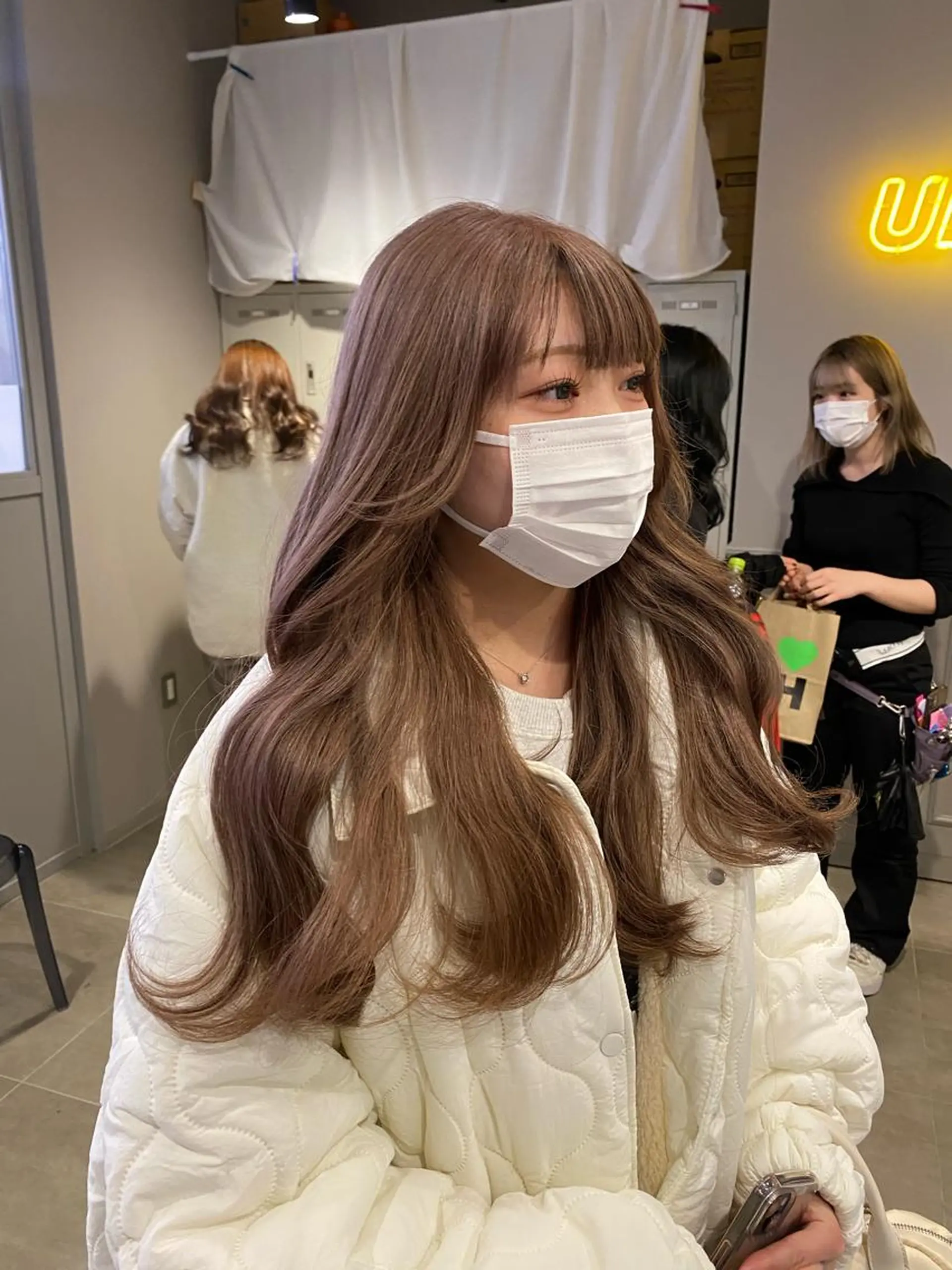 セミロング カラー ヘアカラー トリートメント ヘアセット 韓国/トレンド レイヤー【101】のヘアスタイル