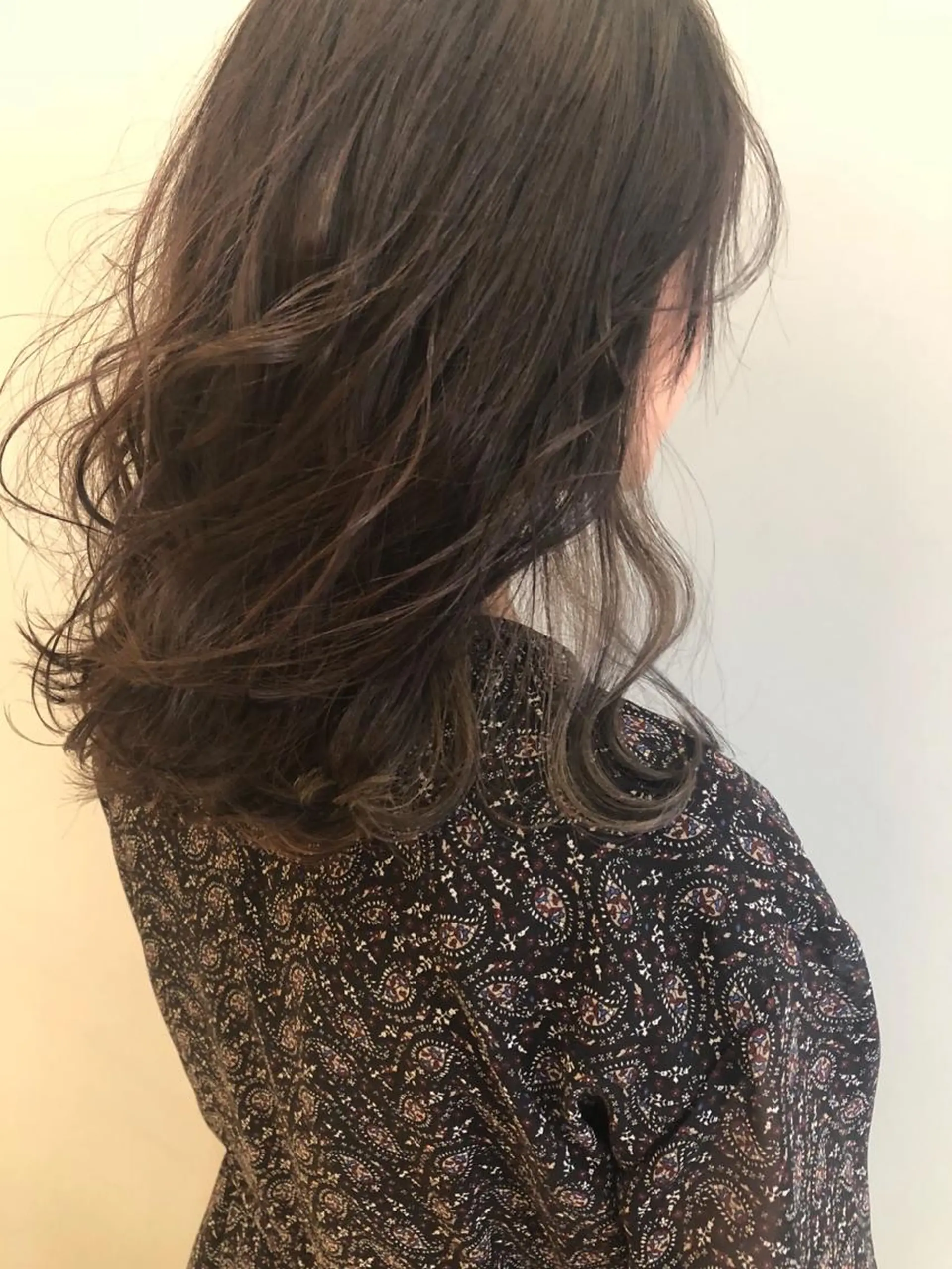 ミディアム カラー ブリーチ ブリーチなしカラー ケアブリーチ/ エクステ/レイヤーのヘアスタイル