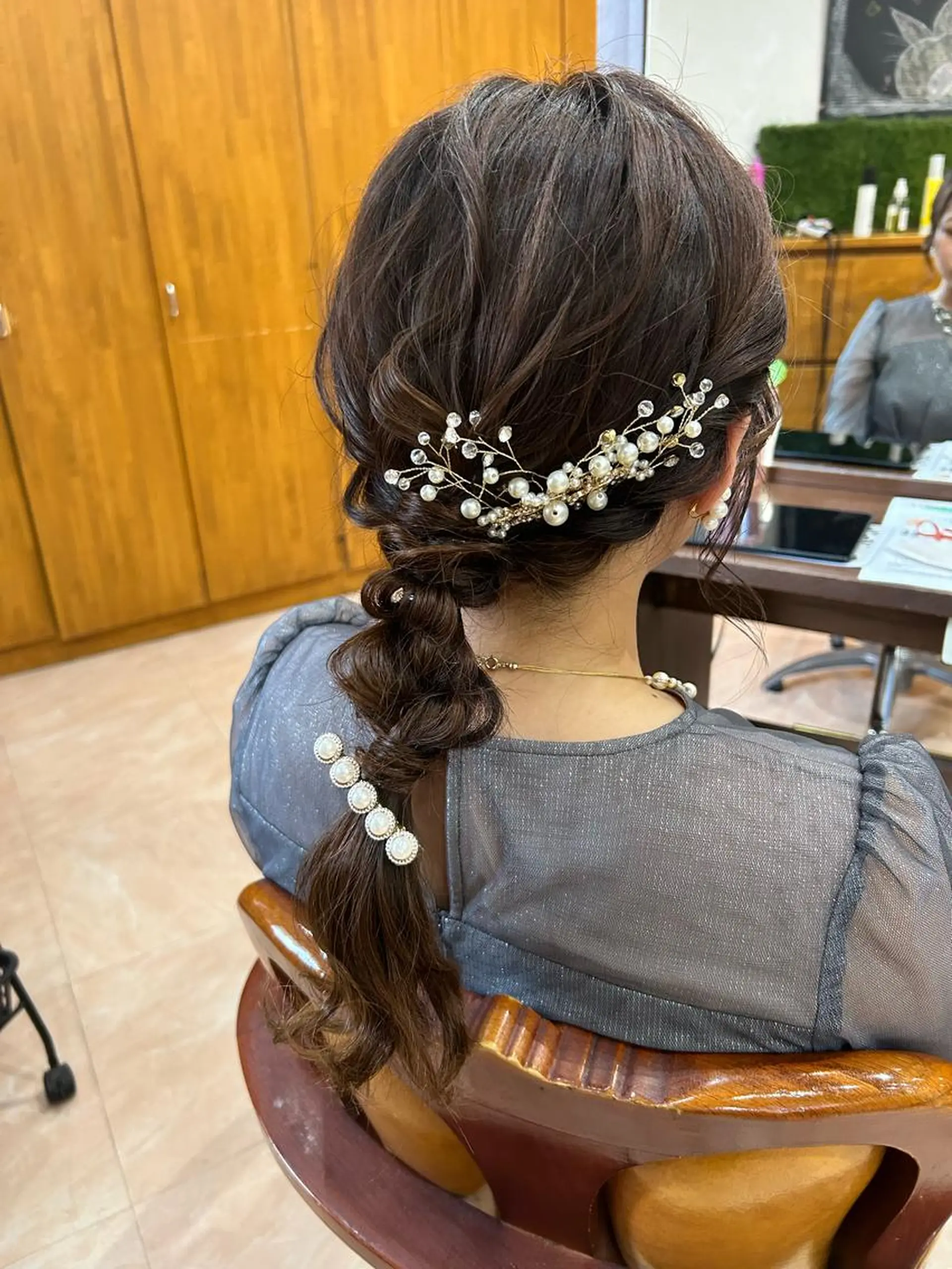 ロング ヘアアレンジ Freez オオヤブ カホのヘアスタイル