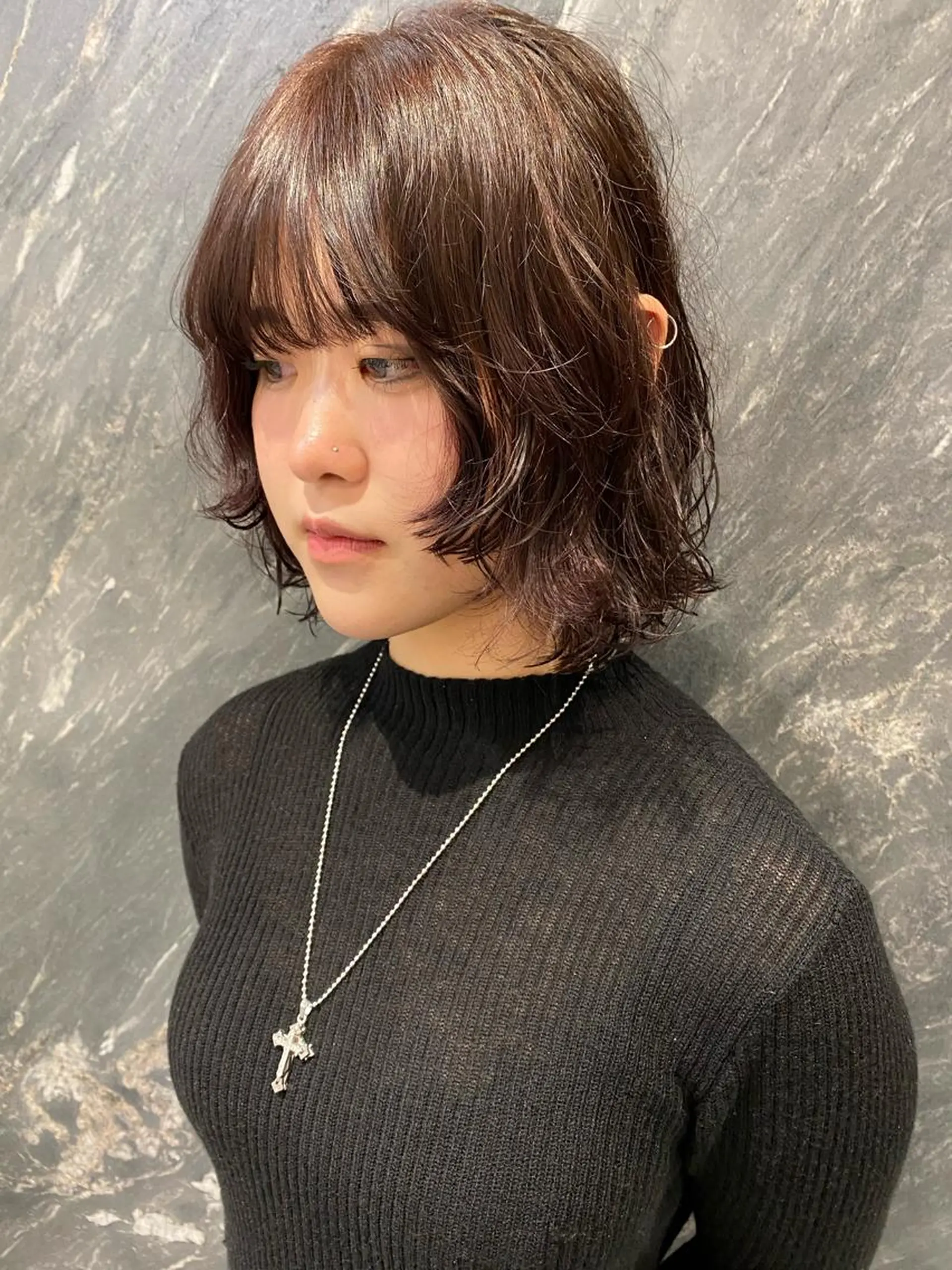 ミディアム カラー パーマ パーマ、髪質改善 菊地美月のヘアスタイル