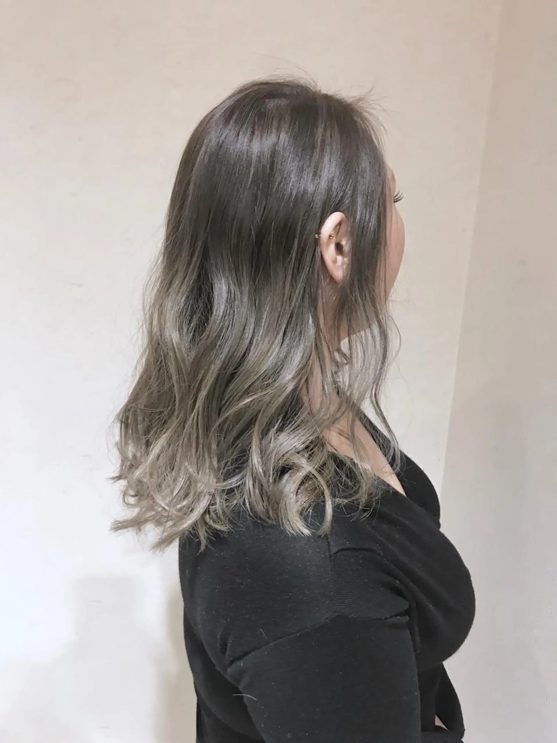 セミロング カラー パーマ ヘアアレンジ グレージュ ハイライトカラー ハイライト ヘアカラー filo byFeria渋谷所属・縮毛矯正/美髪 髪質改善/石田幸輔のヘアスタイル