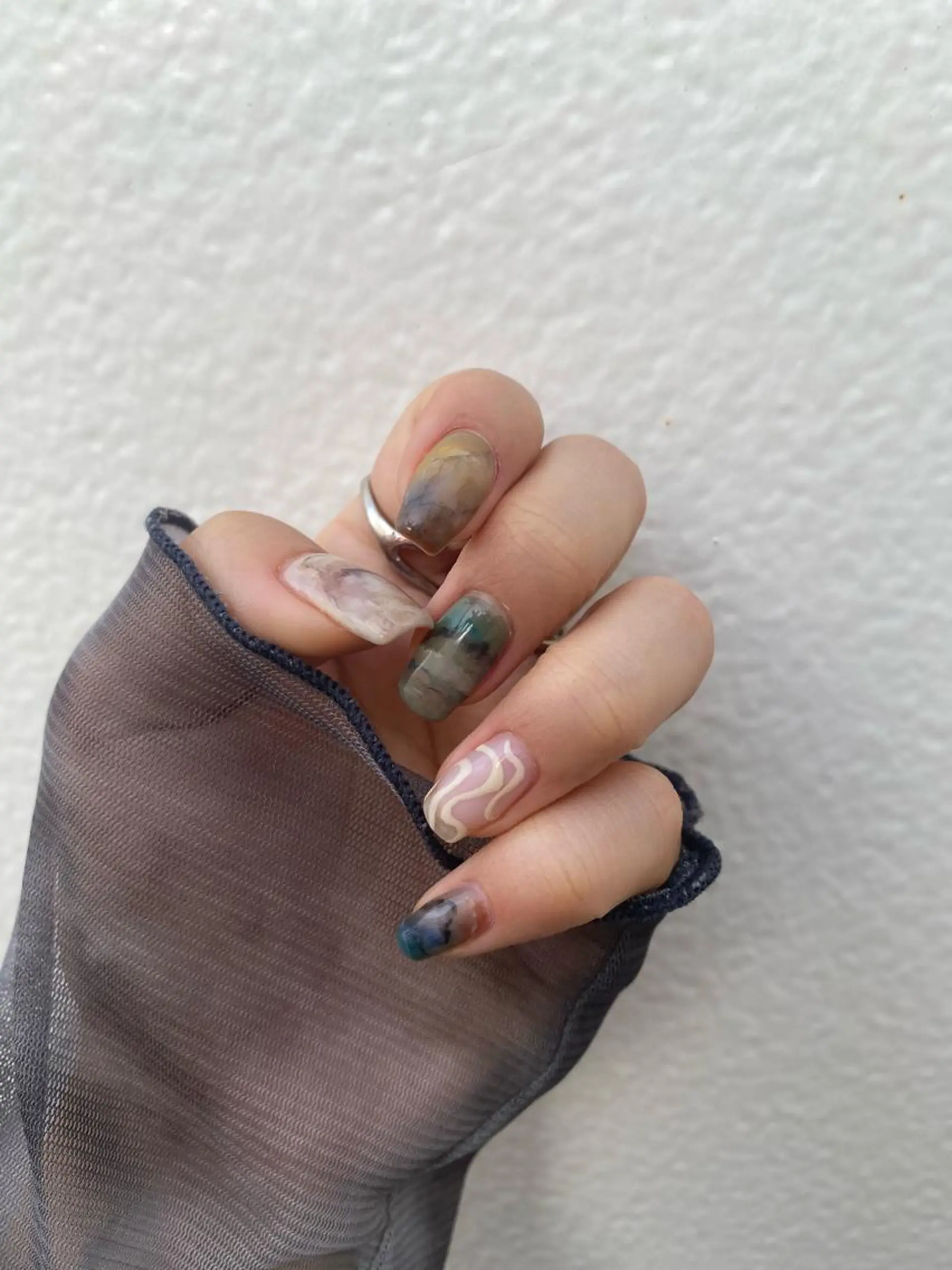 ネイル ハンドネイル Trico Antique所属・岩本 杏のネイルデザイン