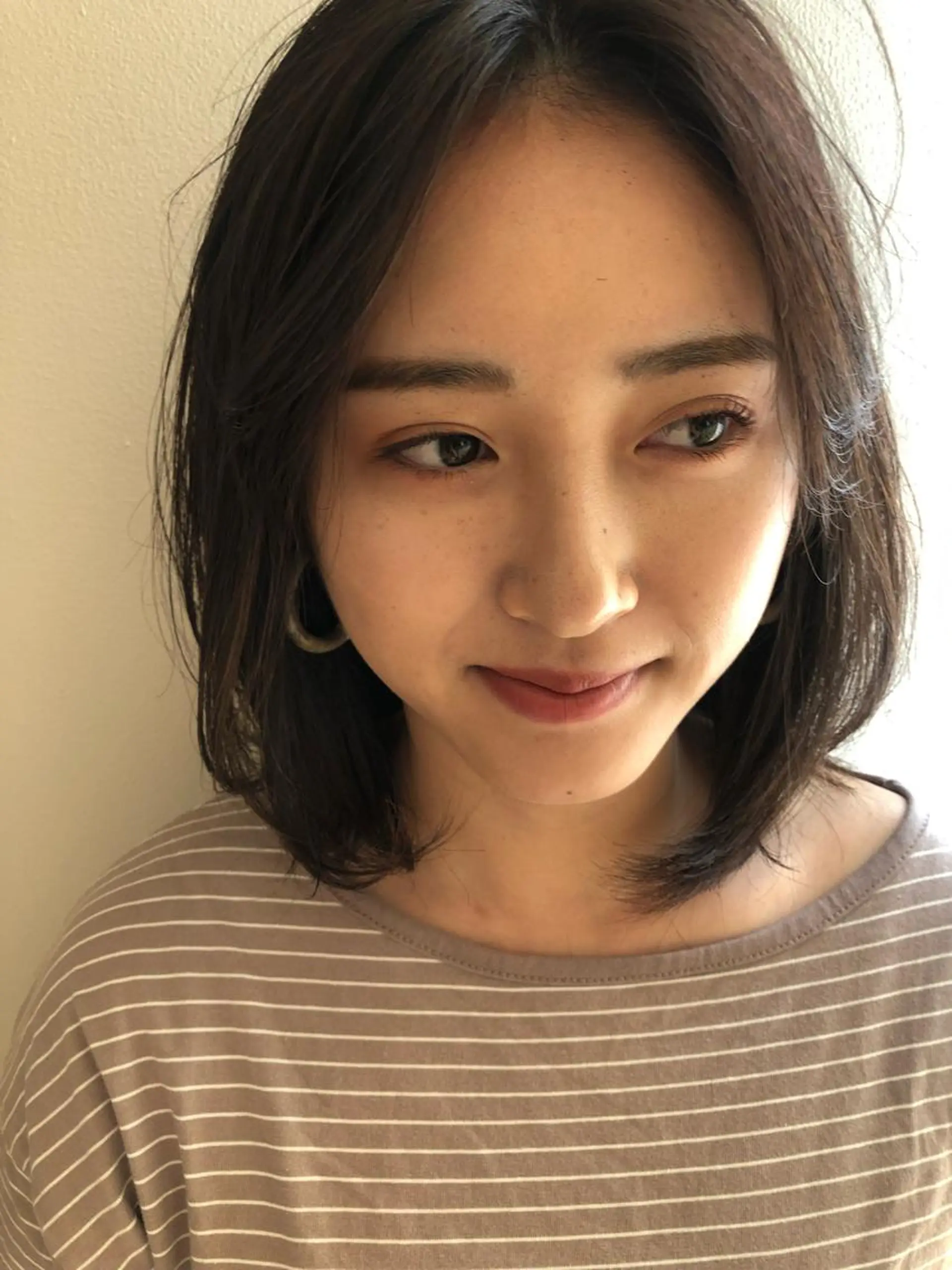 ミディアム カラー ベージュカラー 透明感カラー ラベンダーカラー ラベンダーベージュ 似合わせ.ﾍｱｾｯﾄ 得意🌹井上美沙のヘアスタイル