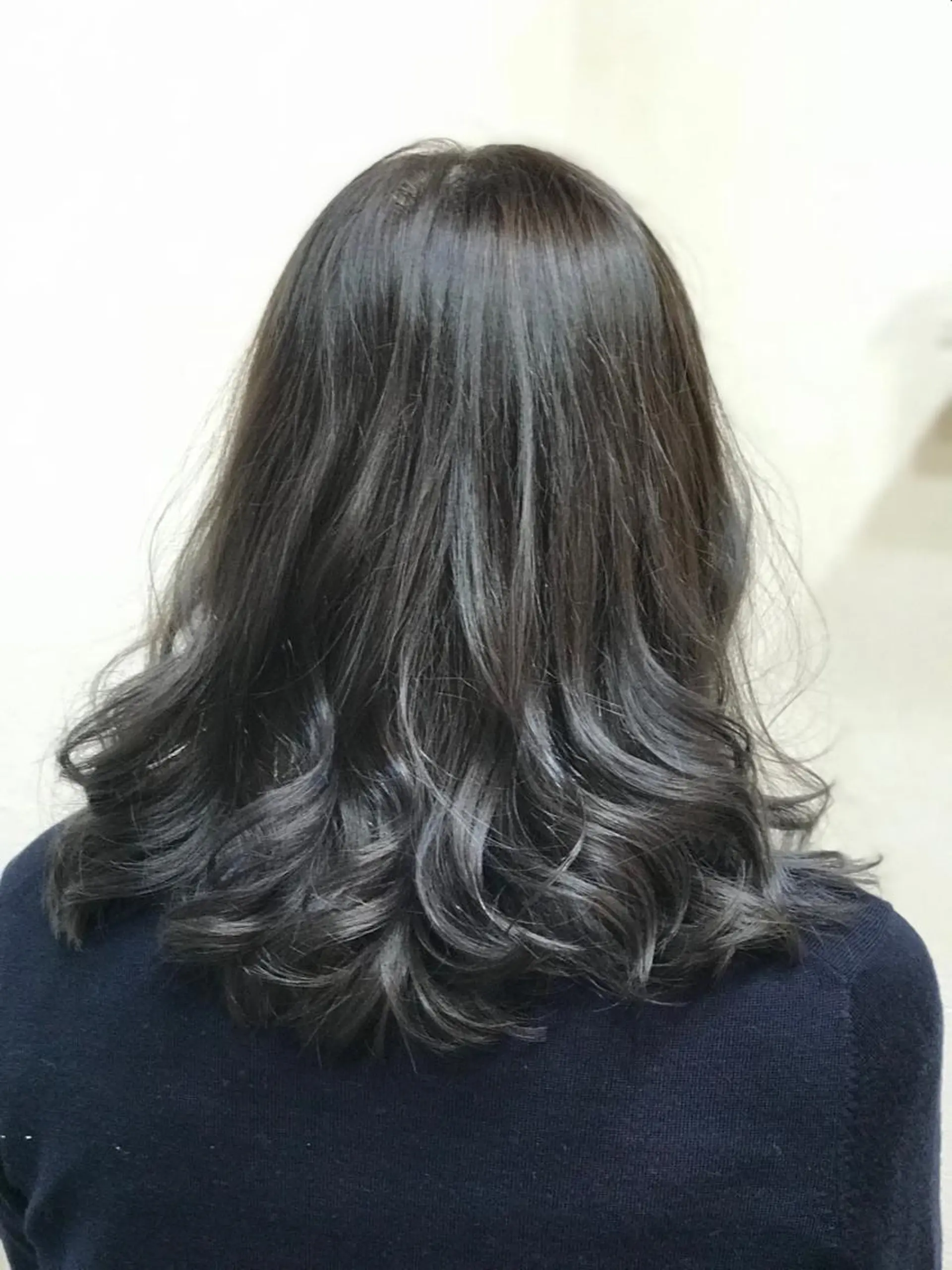 セミロング カラー 渋谷宮益坂 omoのヘアスタイル