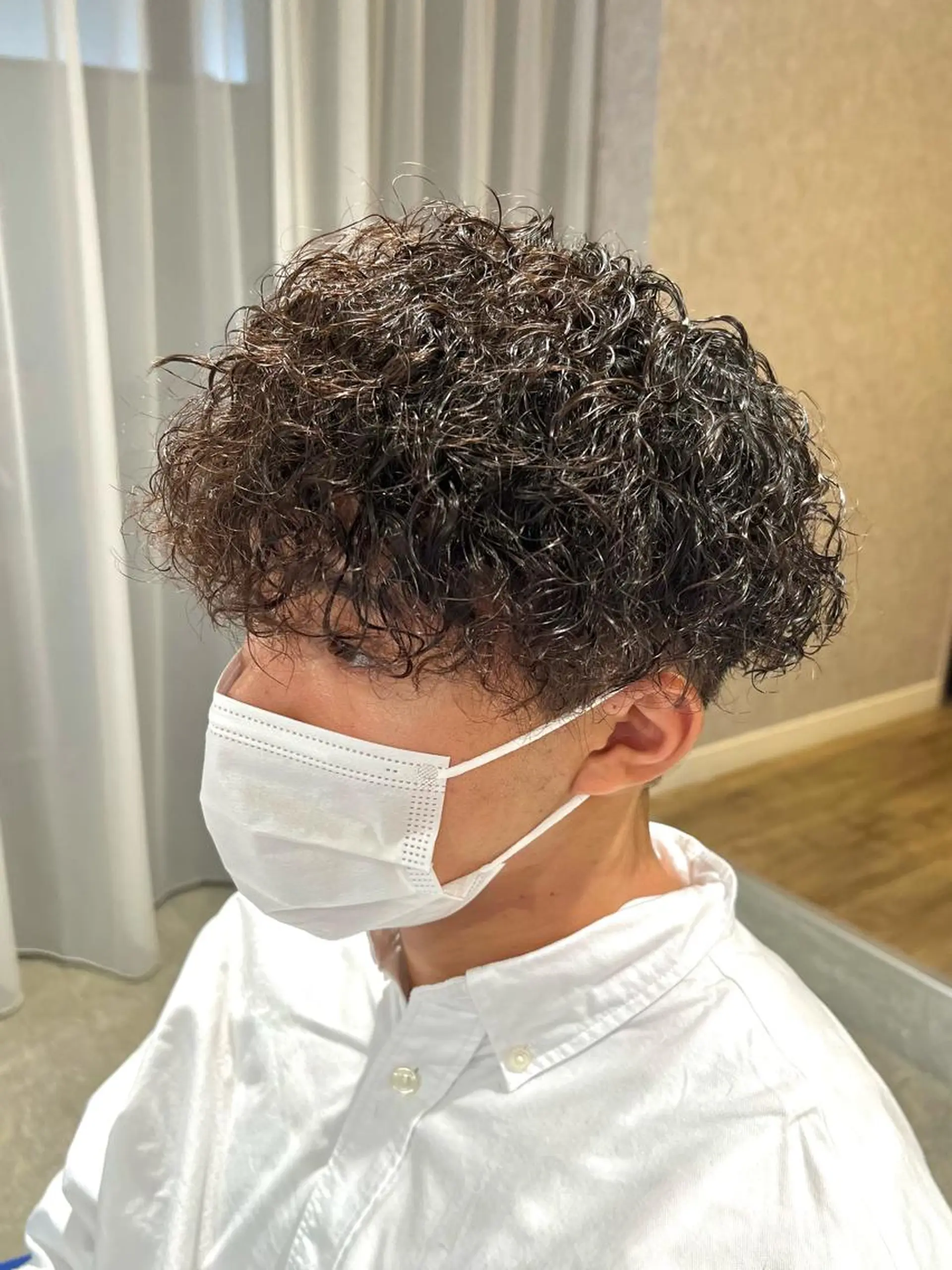 ショート パーマ メンズ アップバング メンズブリーチ センターパート メンズハイライト メンズメッシュ men’s salon NOA solte. 【メンズサロン ノアソルテ】所属・メンズパーマ職人 加藤 弘貴のヘアスタイル