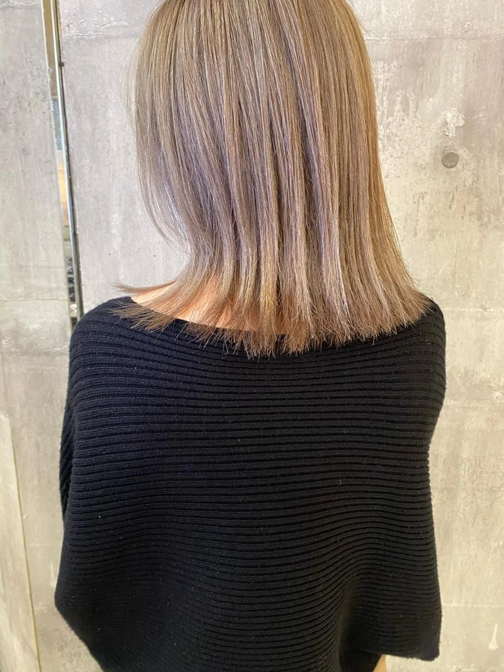 ミディアム カラー ベージュカラー ペールベージュ カット ヘアカラー トリートメント 髪質改善ｶﾗｰ ｹｱﾌﾞﾘｰﾁ/ﾀﾑのヘアスタイル