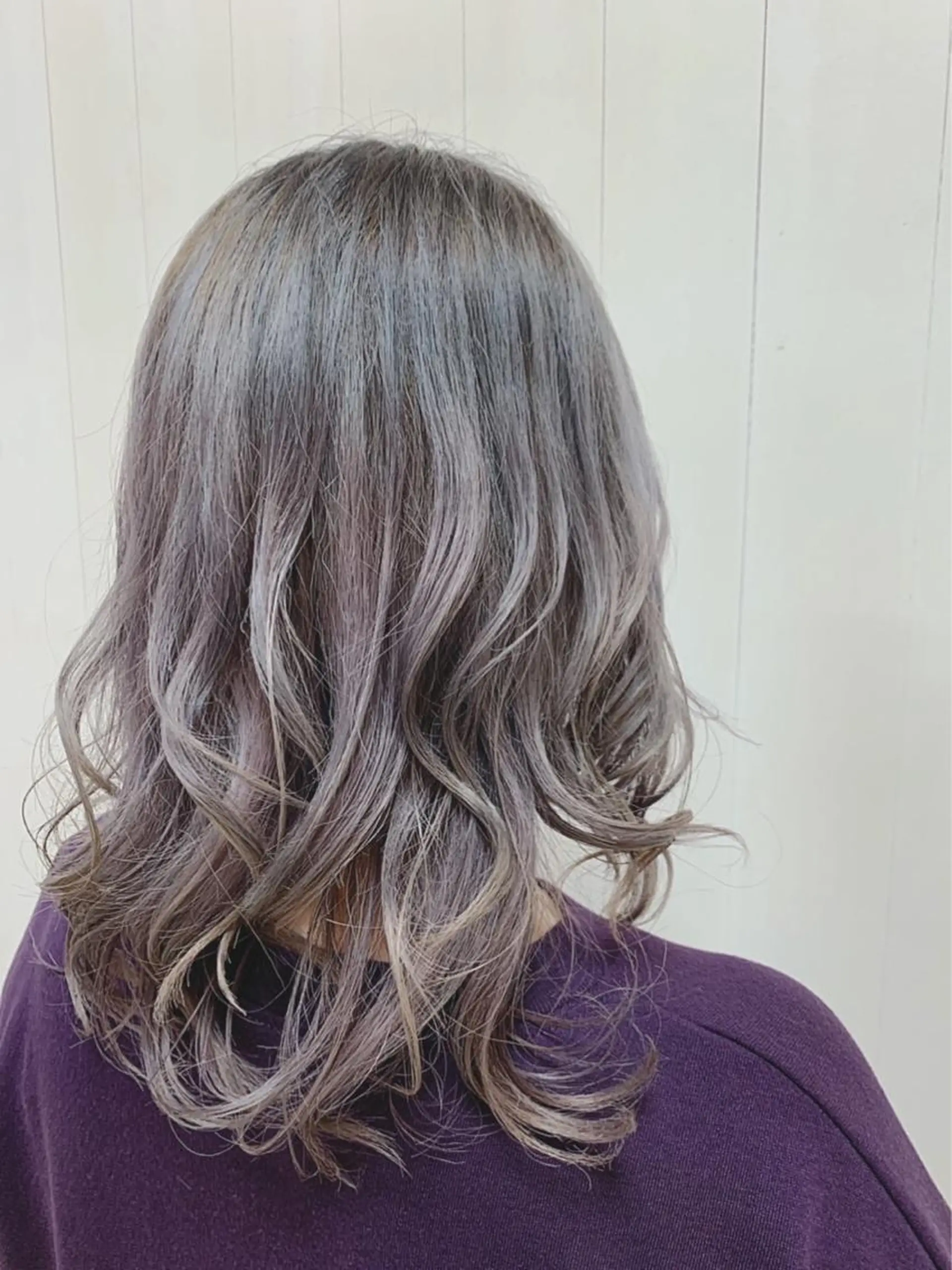 ロング カラー ブリーチ パープルカラー カット ヘアカラー hair Libra所属・ヘアー リブラのヘアスタイル