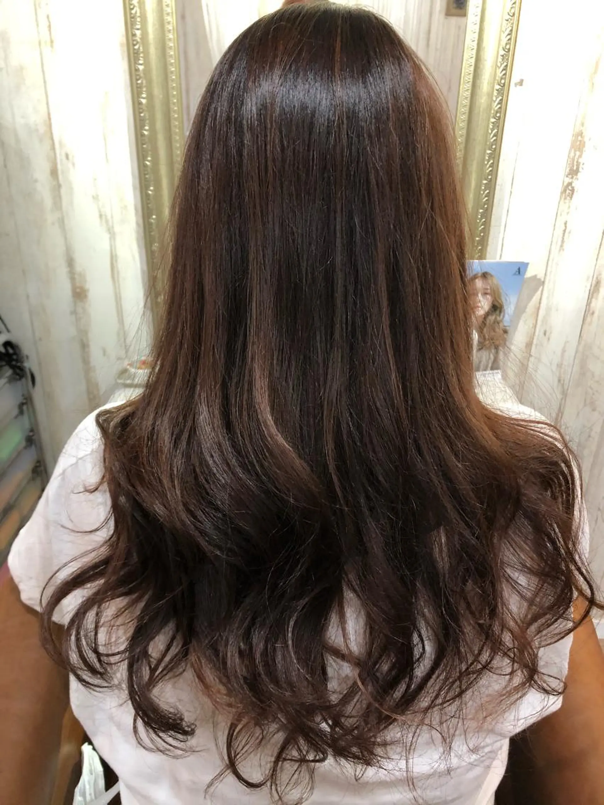 ロング カット ヘアカラー トリートメント 🐆アンドウ チカコ🦓のヘアスタイル