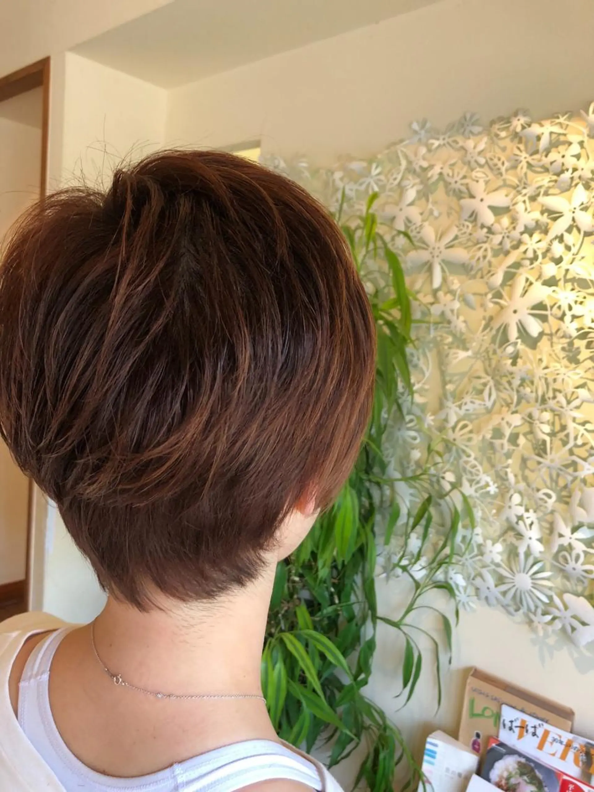 ショート ハイライト chill out 南塚口本店のヘアスタイル