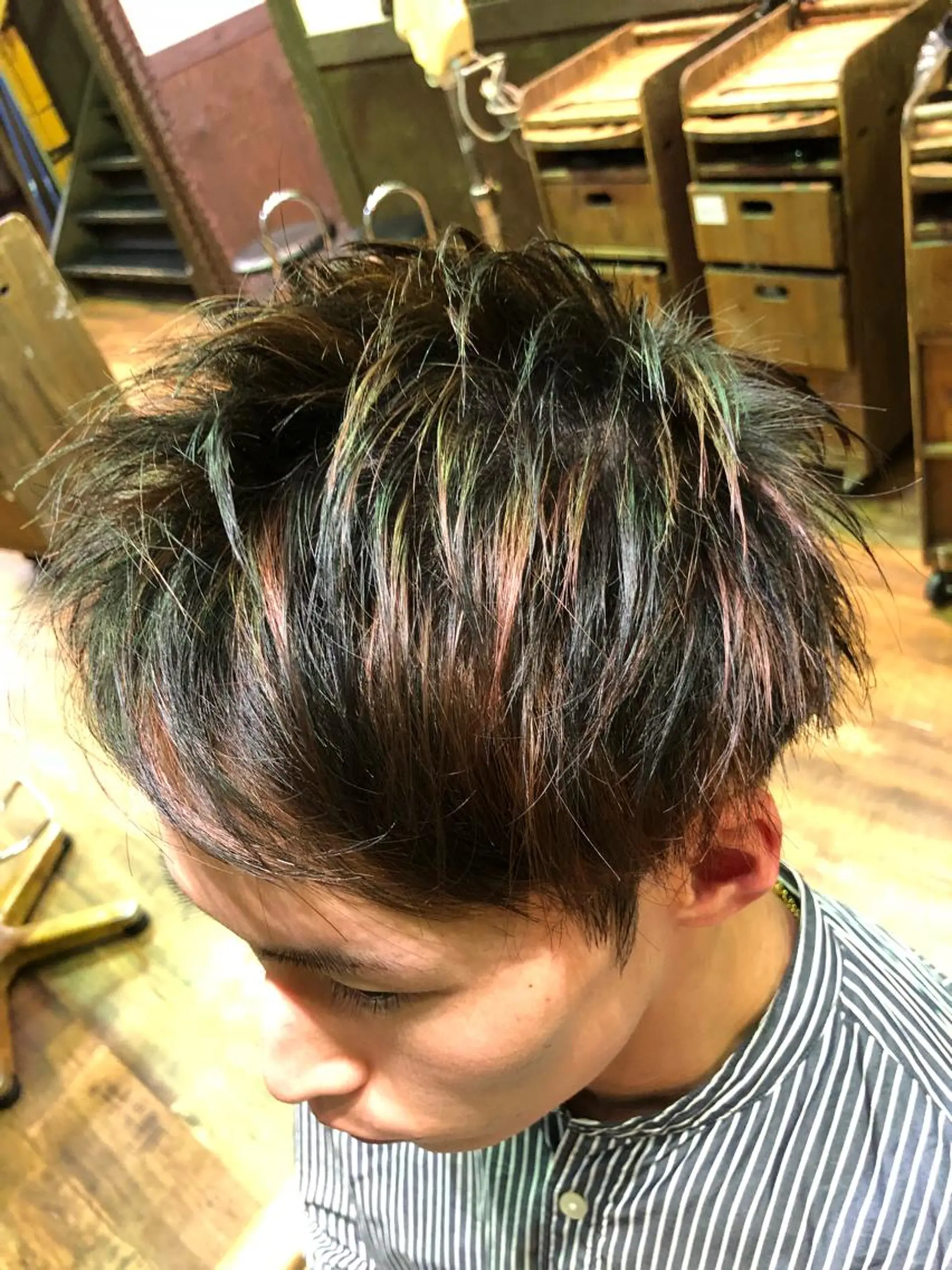 カラー メンズ メンズブリーチ メンズハイライト ブリーチ ハイライトカラー ブリーチなしカラー ヘアカラー PSY(サイ)所属・PSY(サイ)池袋 金田尚久🎨のヘアスタイル