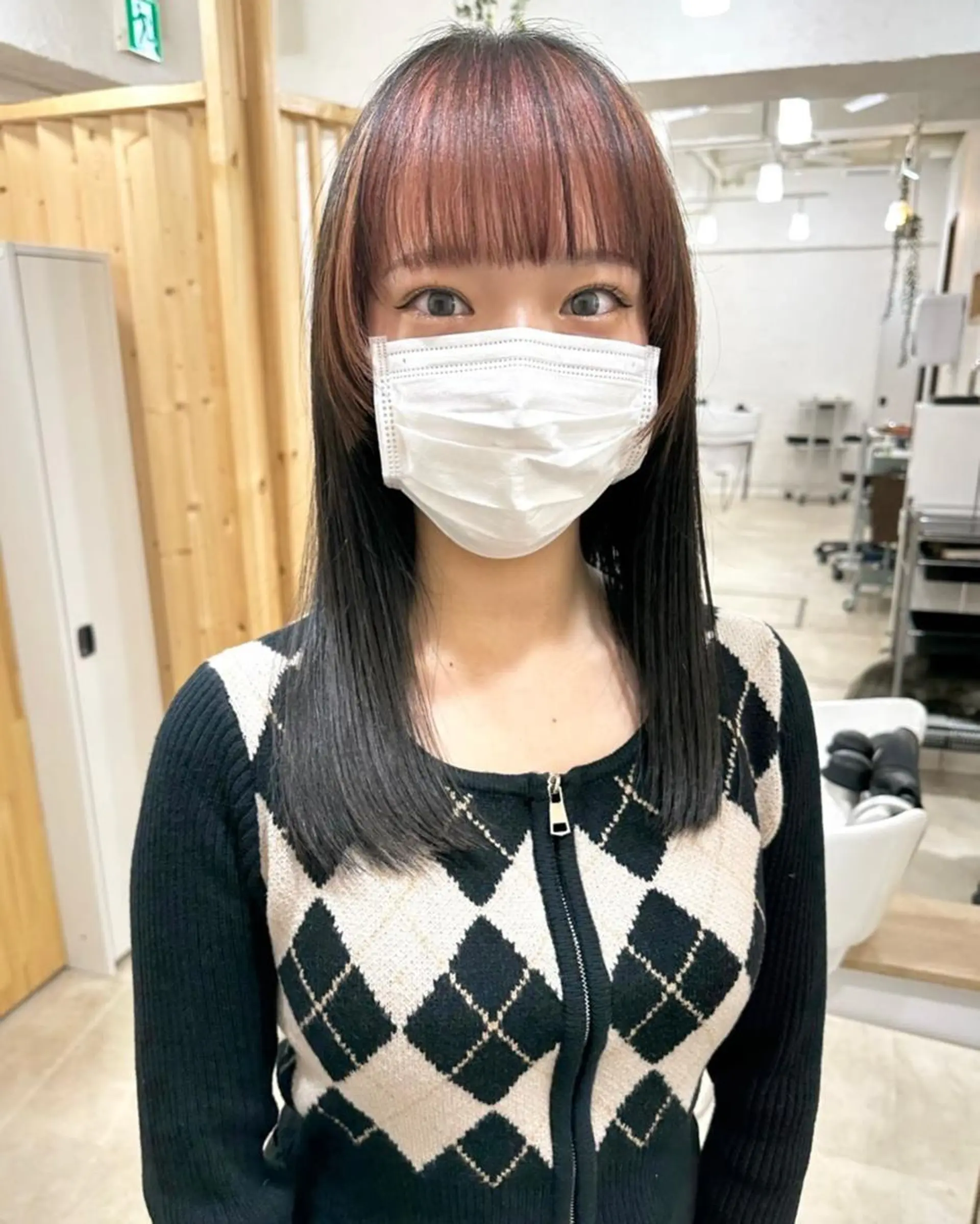 ショート カラー パーマ 切りっぱなしボブ 前下がりボブ ショートボブ 黒髪 デザインカラー 銀座No.1髪質改善 縮毛矯正/本木のヘアスタイル