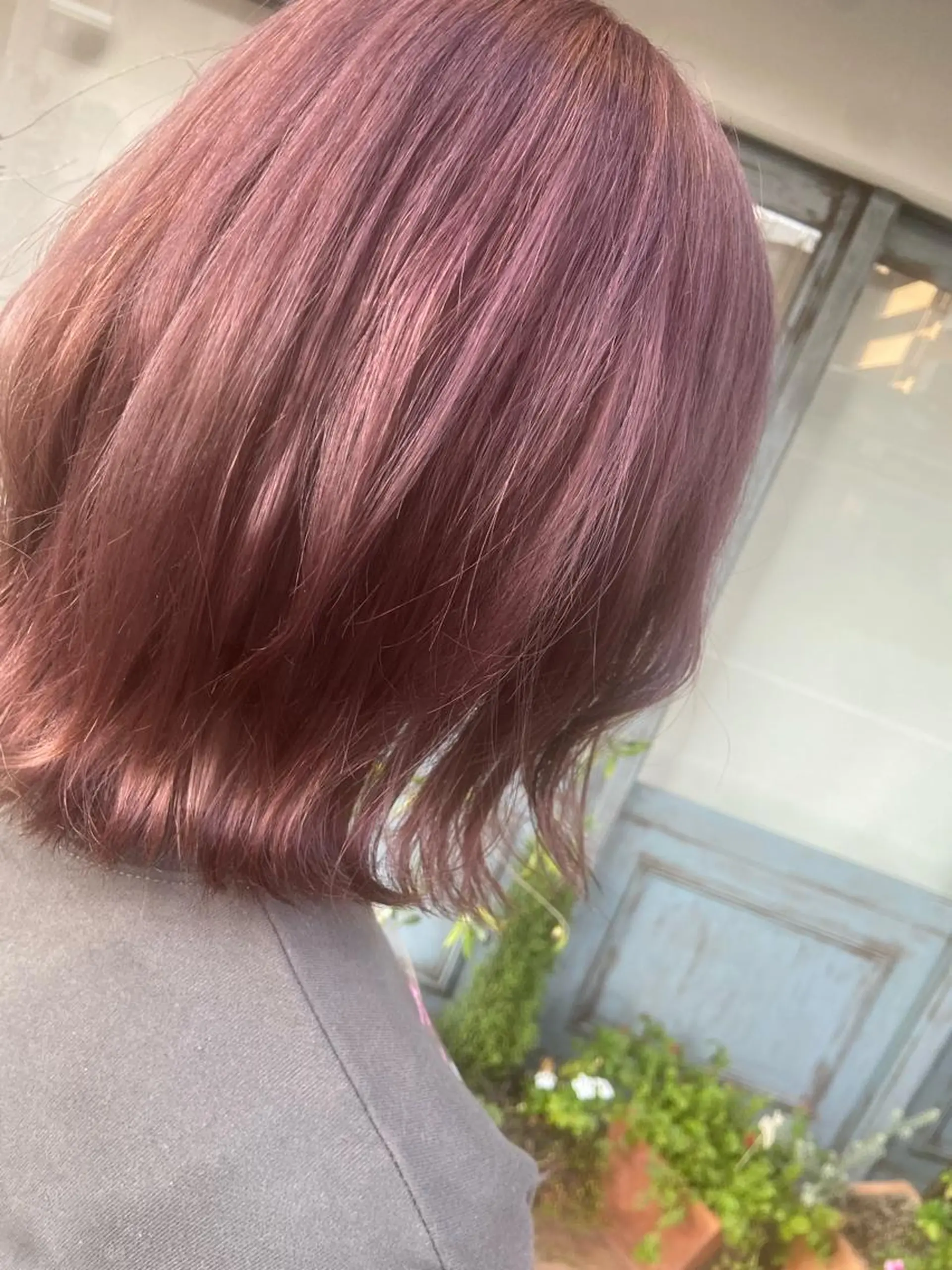 ミディアム パープルカラー ボブ/暖色/透明 感カラー/Sachiのヘアスタイル