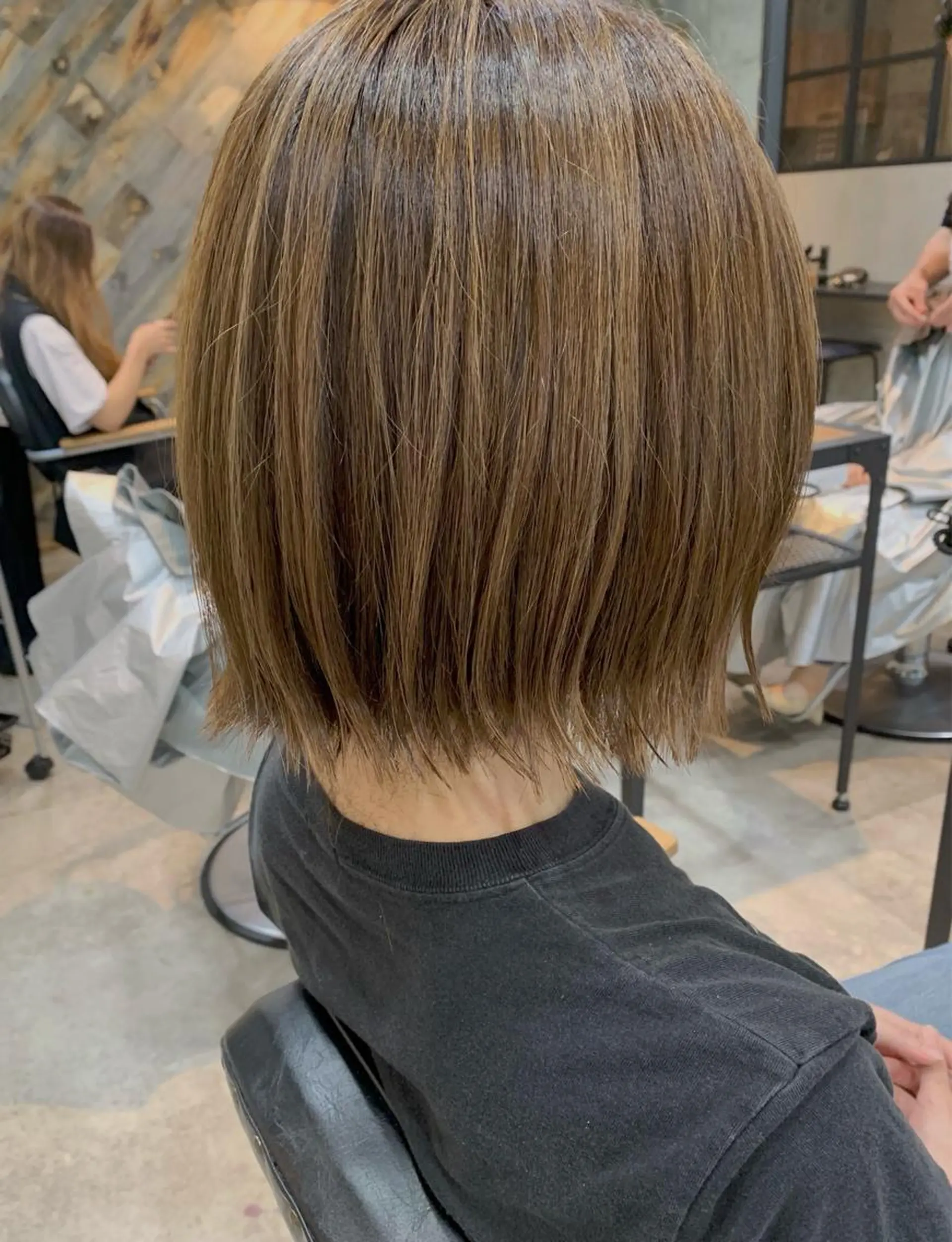 ショート ハイライト カット ヘアカラー トリートメント 山本 みきのヘアスタイル