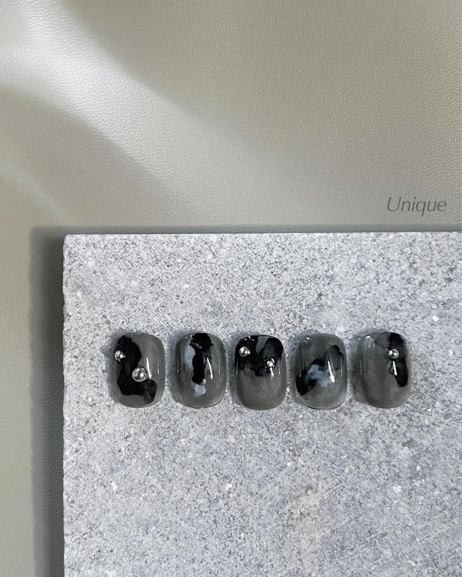 ネイル Unique 【ユニーク】のネイルデザイン