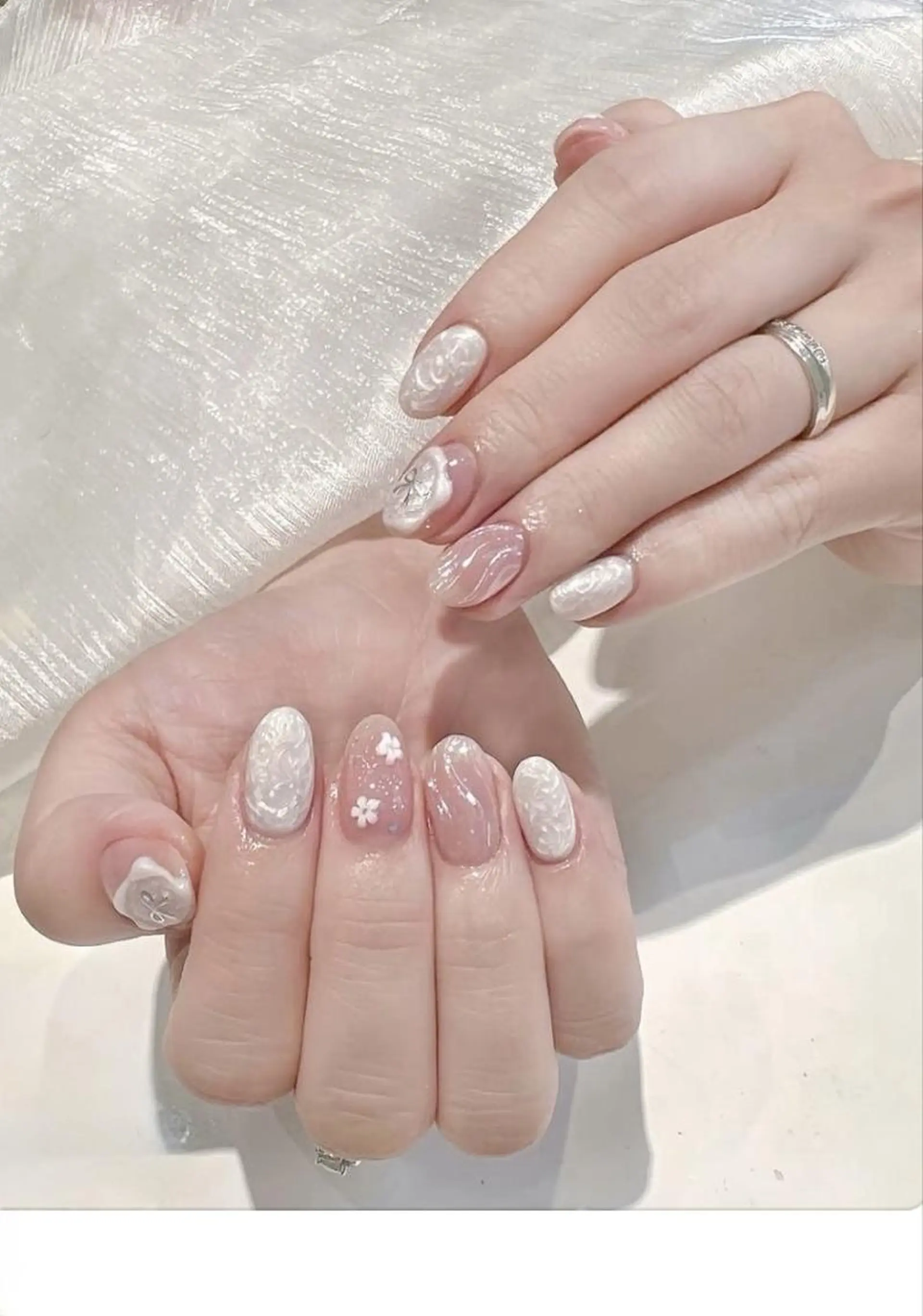 ネイル 長さ出し フレンチネイル グラデーション 卒業式 マグネットネイル ハンドネイル MIHANA YUKIのネイルデザイン