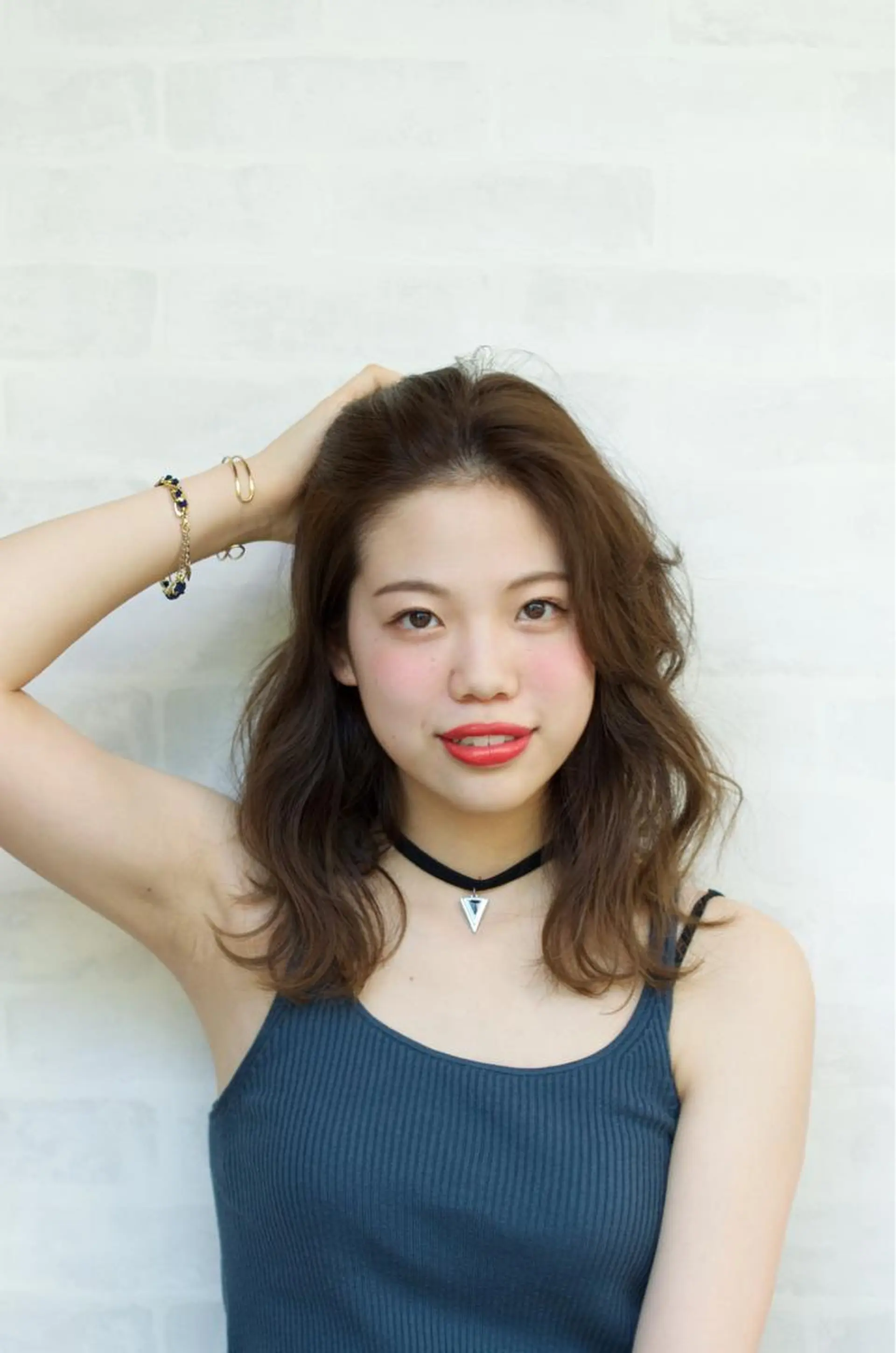 ミディアム パーマ かきあげバング ［似合わせヘア］ ✂︎OGURO✂︎のヘアスタイル