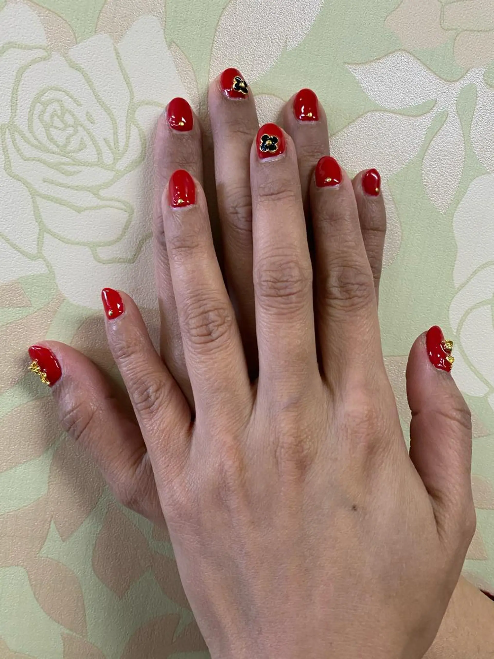 ネイル MIMI RUSH 安城 jubilee店所属・鍋田 彩歌のマツエク・マツパデザイン