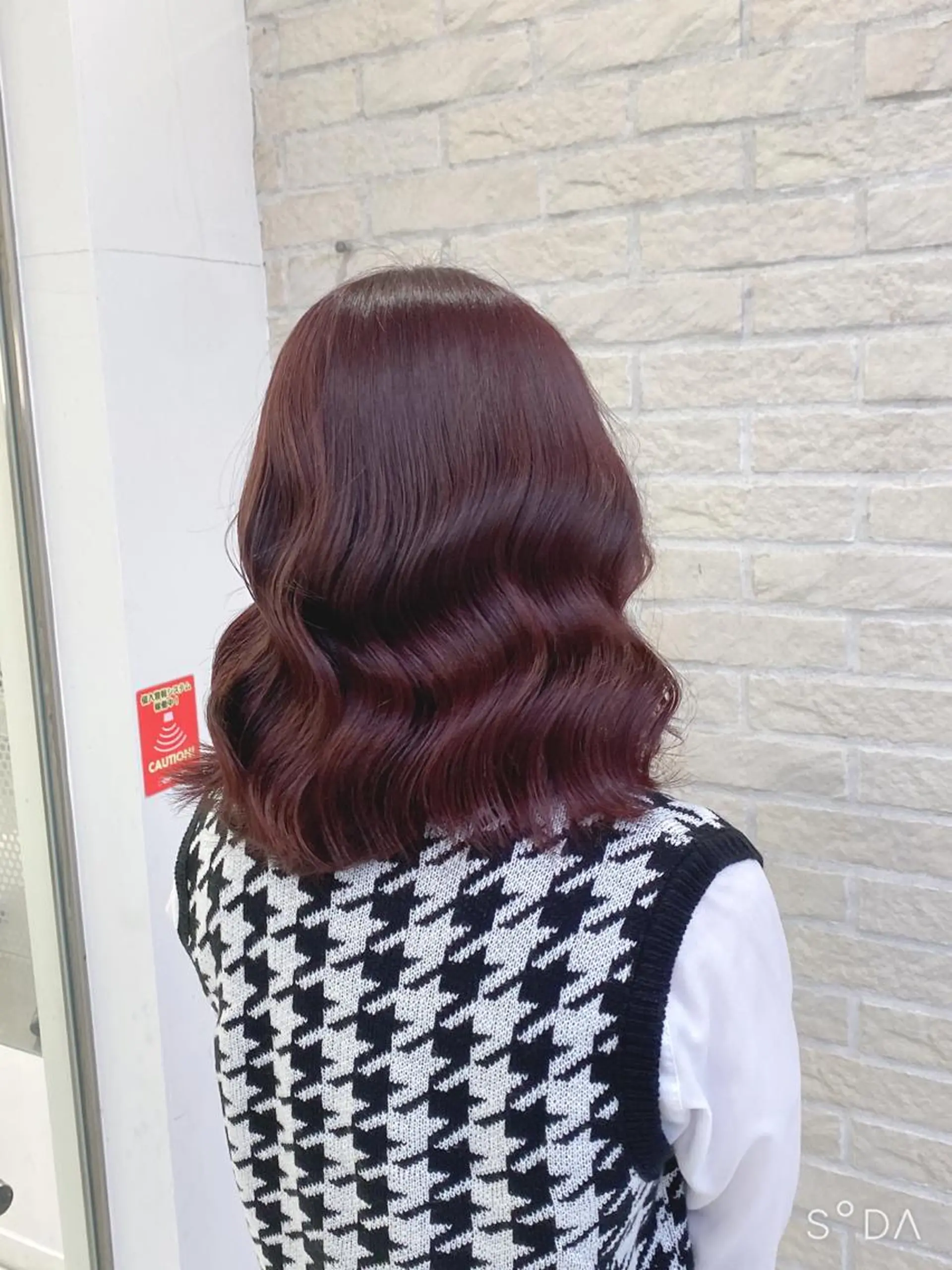 ミディアム カラー ミディアムパーマ ベージュカラー ブリーチ ブラウンカラー グレージュ ヘアカラー トリートメント エリアマネージャー 復活の大澤竜馬のヘアスタイル