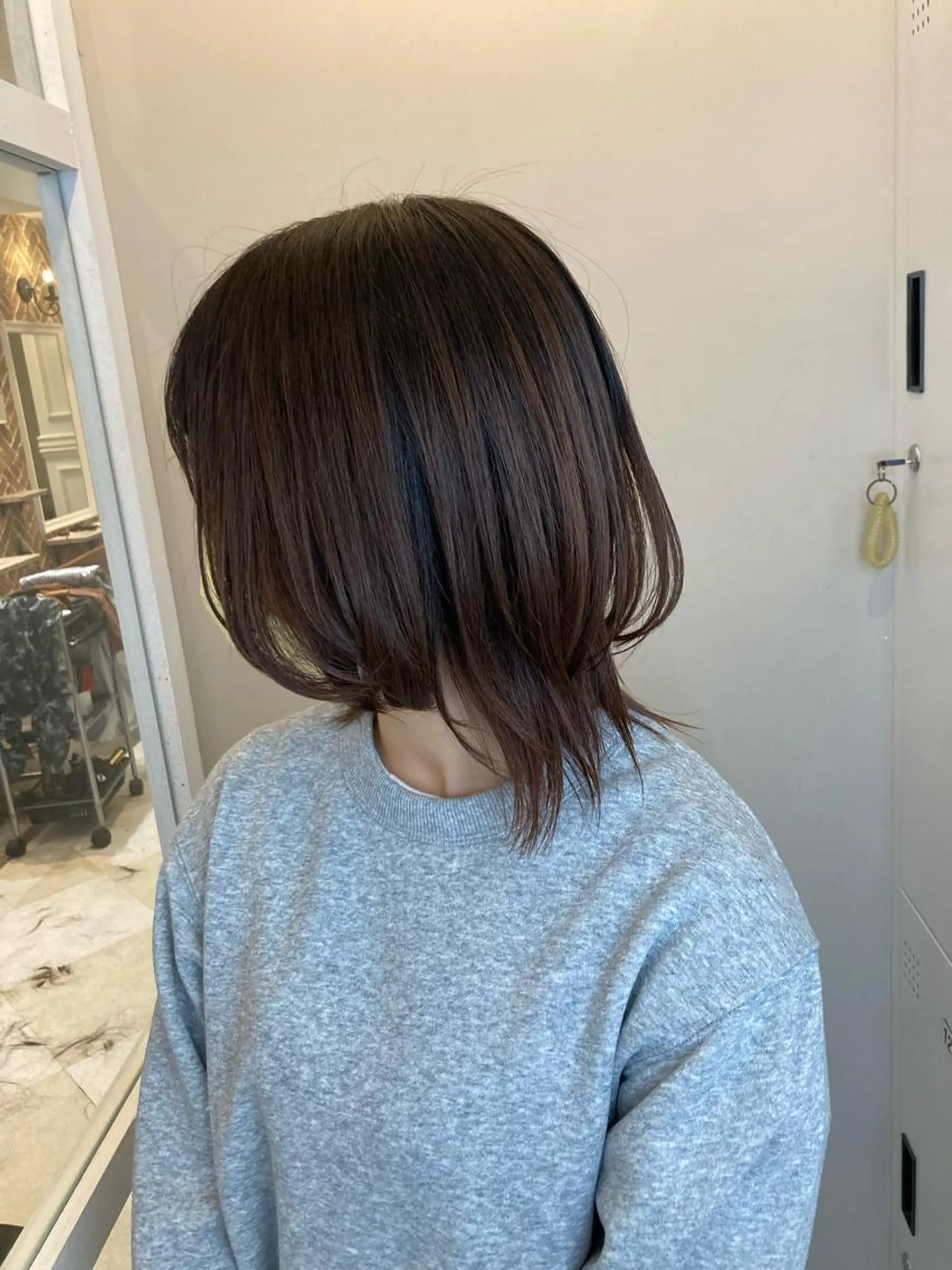 ミディアム 外ハネヘア ウルフカット カット トリートメント ダアッカ所属・高木 陽平のヘアスタイル