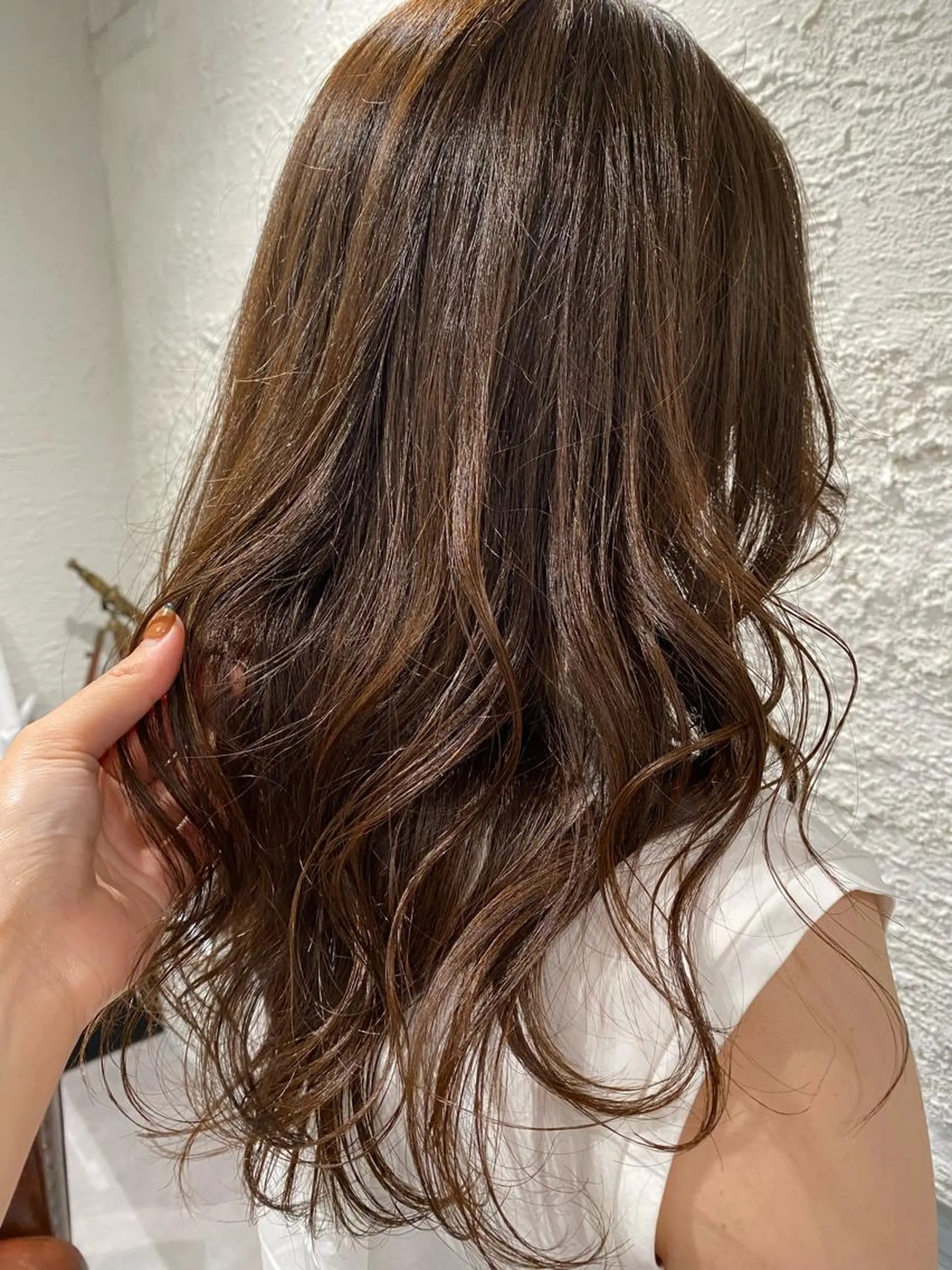 カラー 木戸 愛美のヘアスタイル