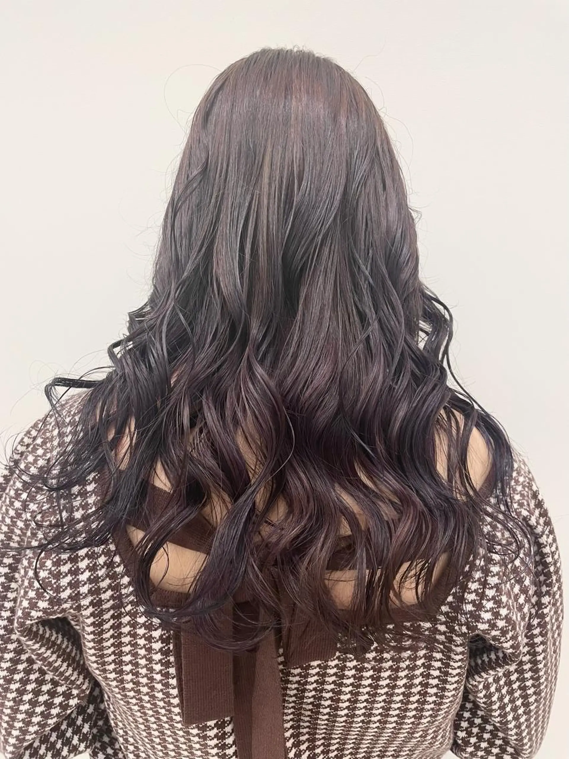 ロング カラー 🌈デザインカラー MISAKI🐰のヘアスタイル