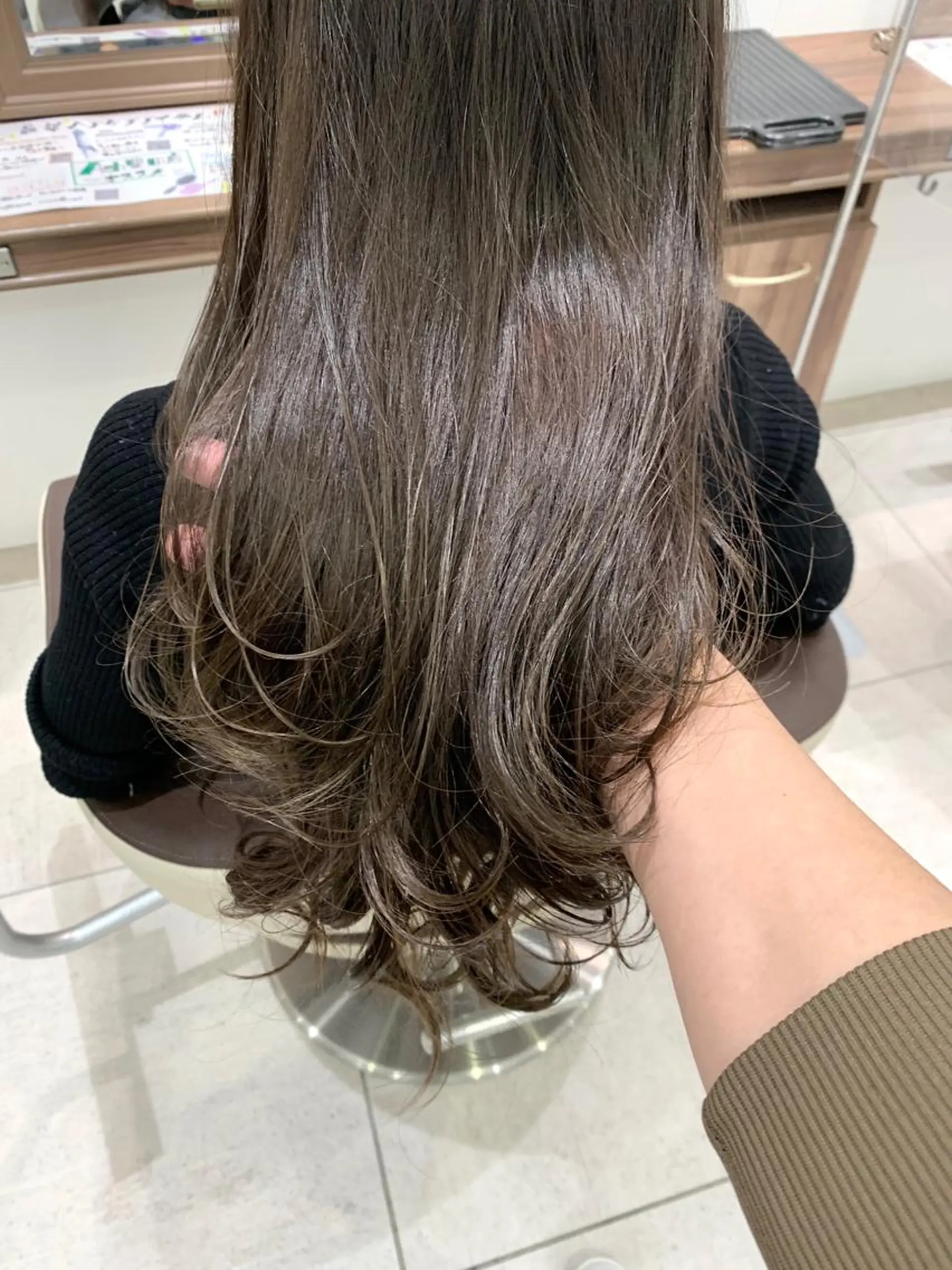 セミロング 日野・八王子縮毛矯正 ワタナベリョウマのヘアスタイル