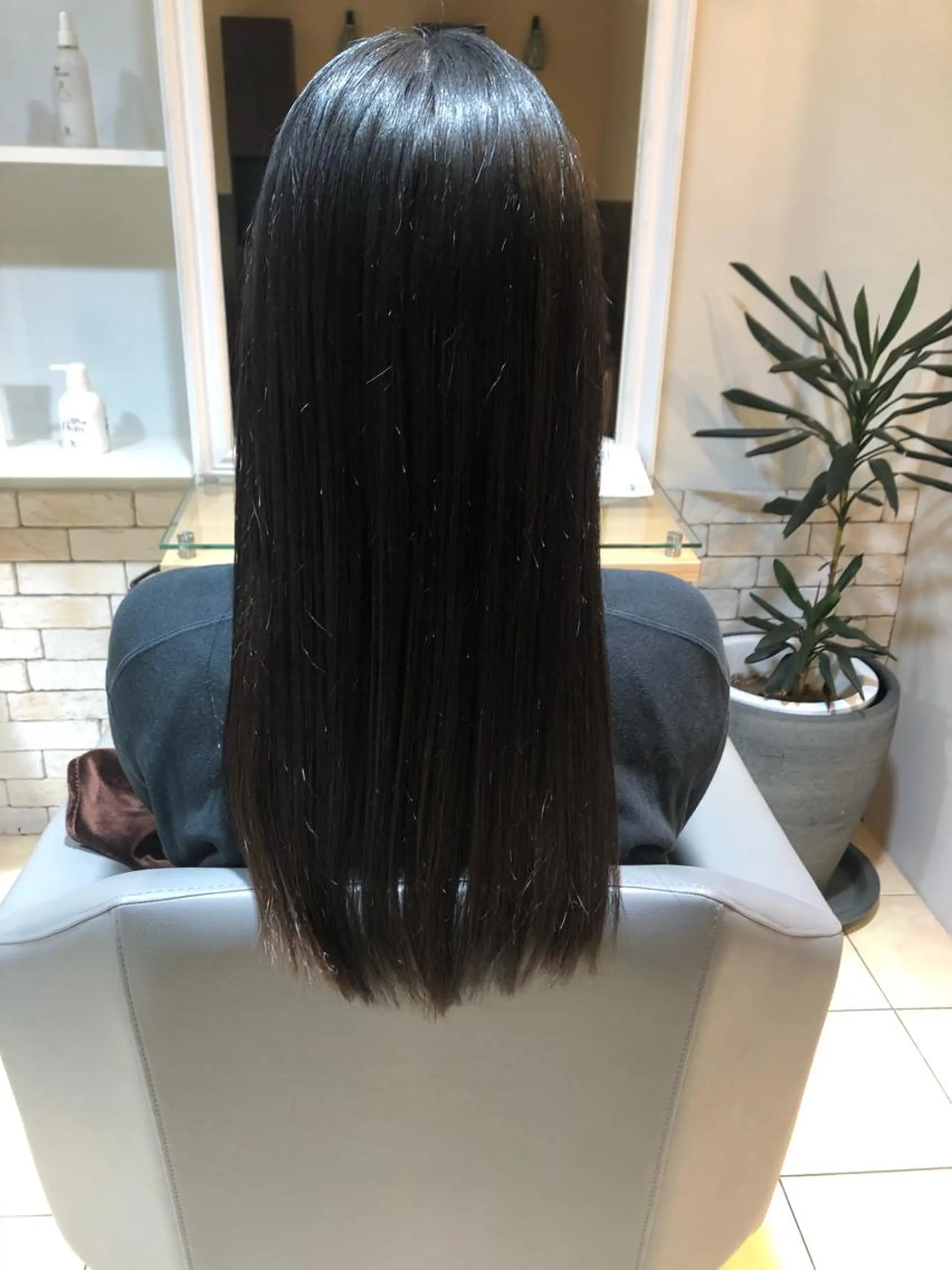 ロング ルシードスタイルクリザンテーム所属・メンズパーマ、カラー 大募集村上莉奈のヘアスタイル