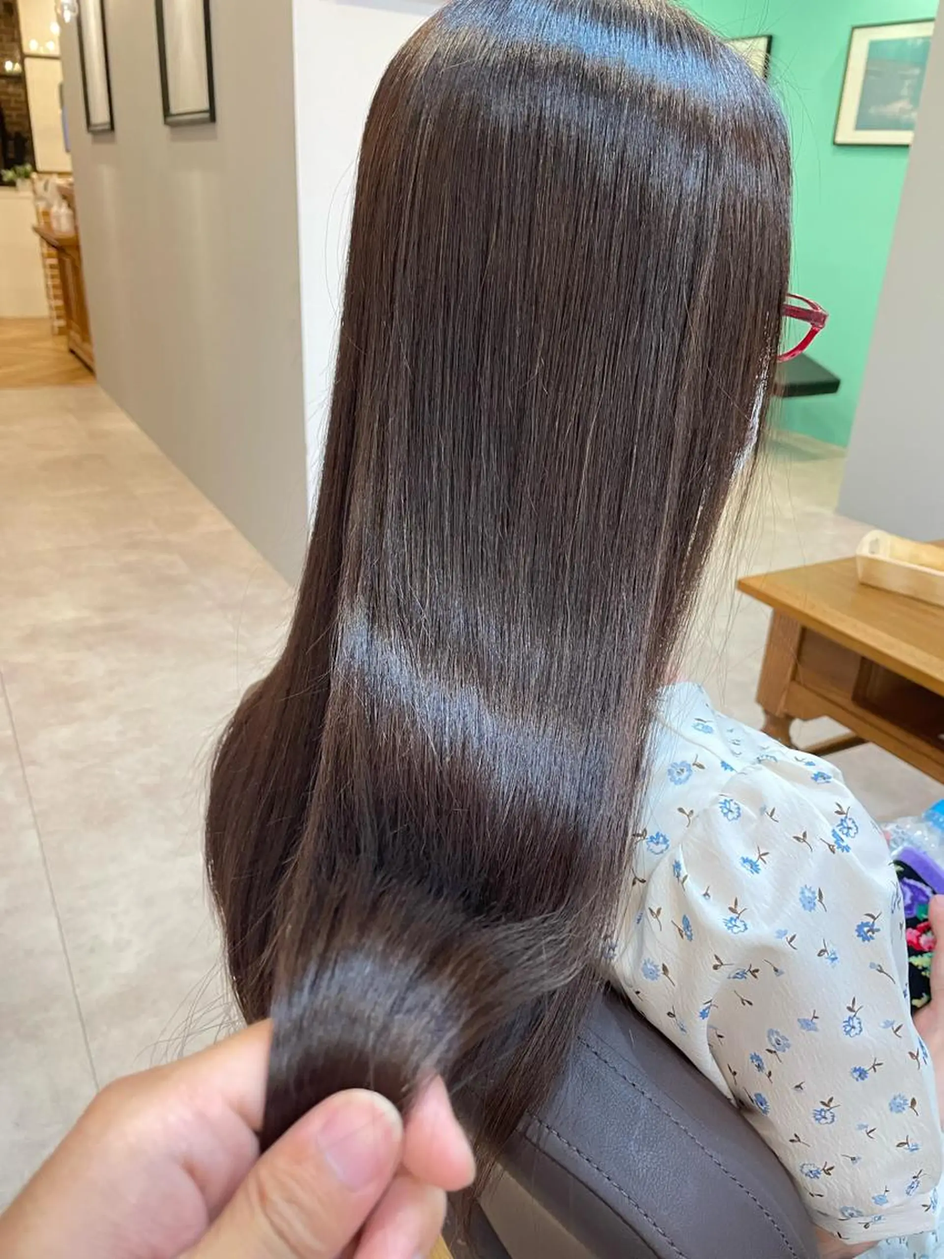 セミロング カラー カット ヘアカラー トリートメント 阿見 大成のヘアスタイル