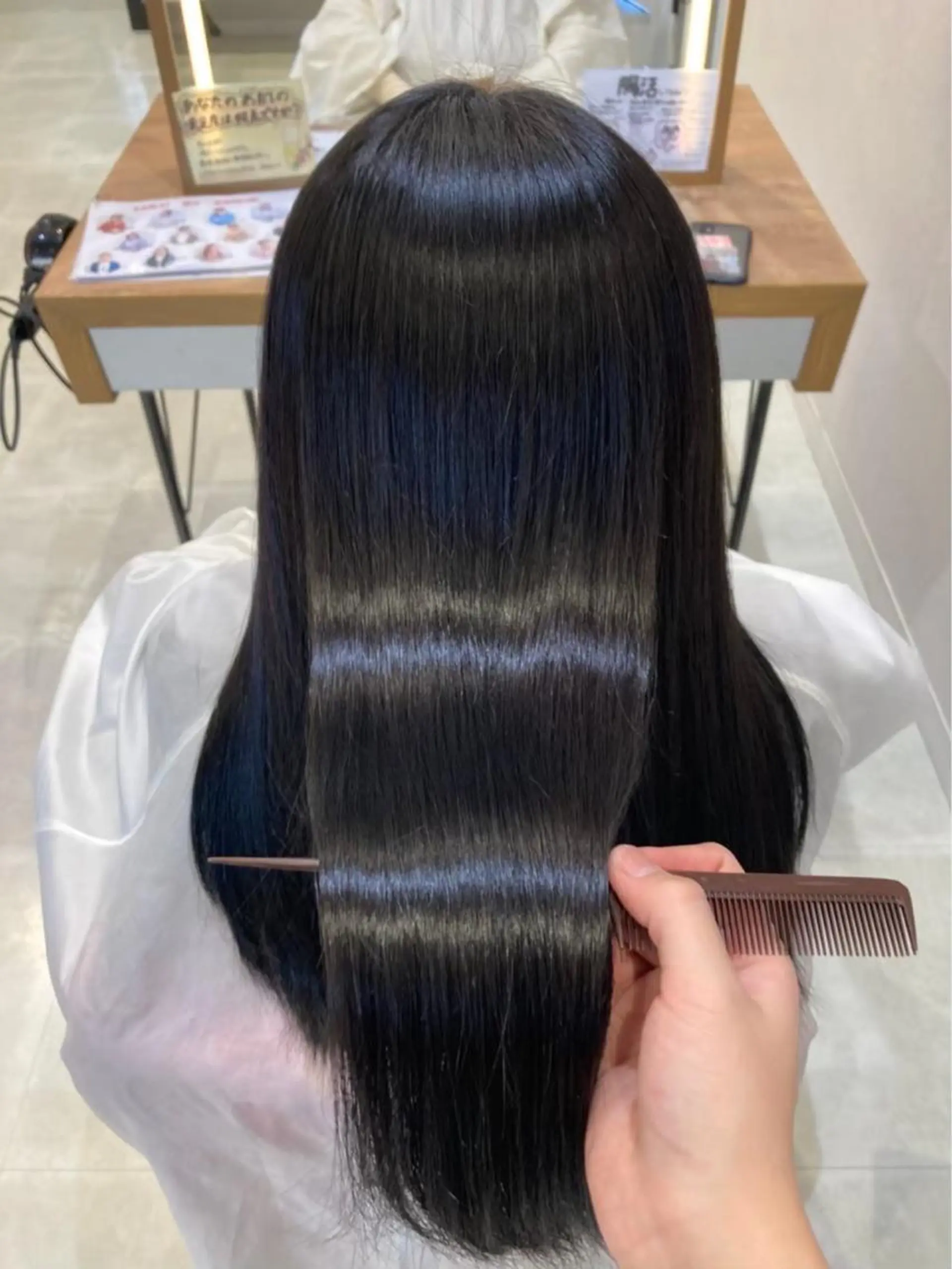 ロング 髪質改善 トリートメント カット 縮毛矯正 ayumi🌈 インナーカラー🌈のヘアスタイル