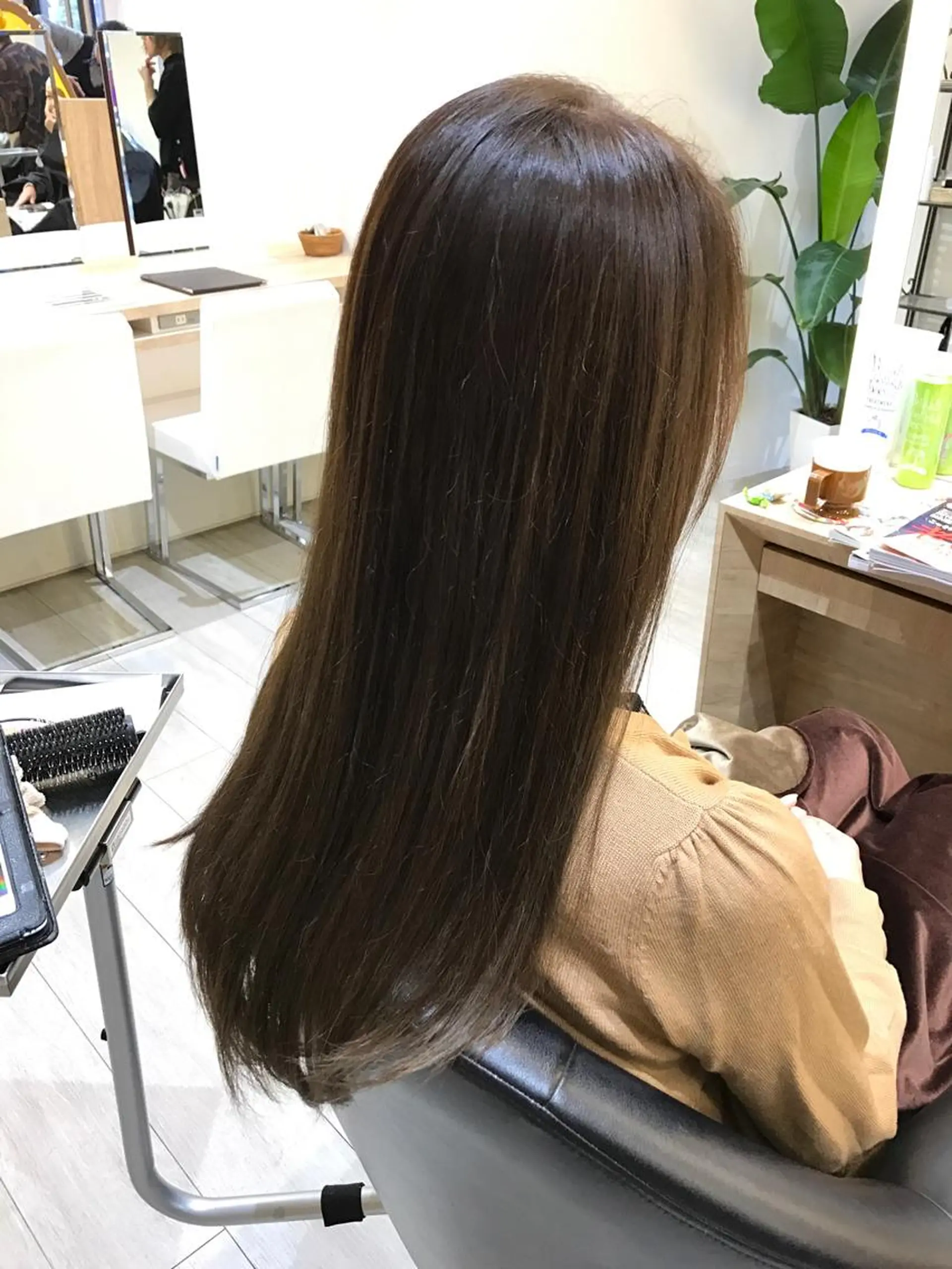 セミロング カラー イルミナカラー ハイライト/髪質改善 ✂️十河祐輝のヘアスタイル