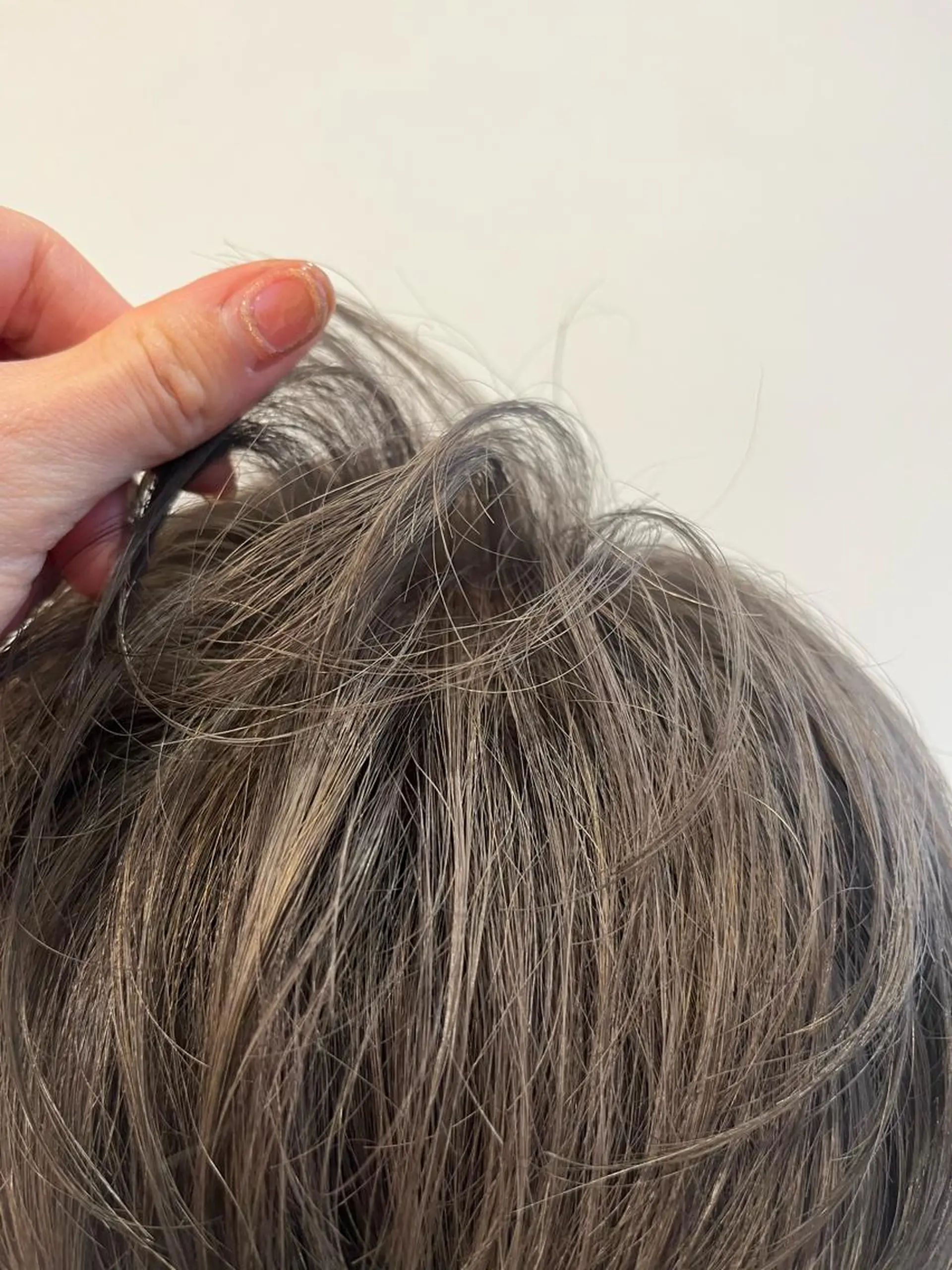 ショート ホラオク カナエのヘアスタイル