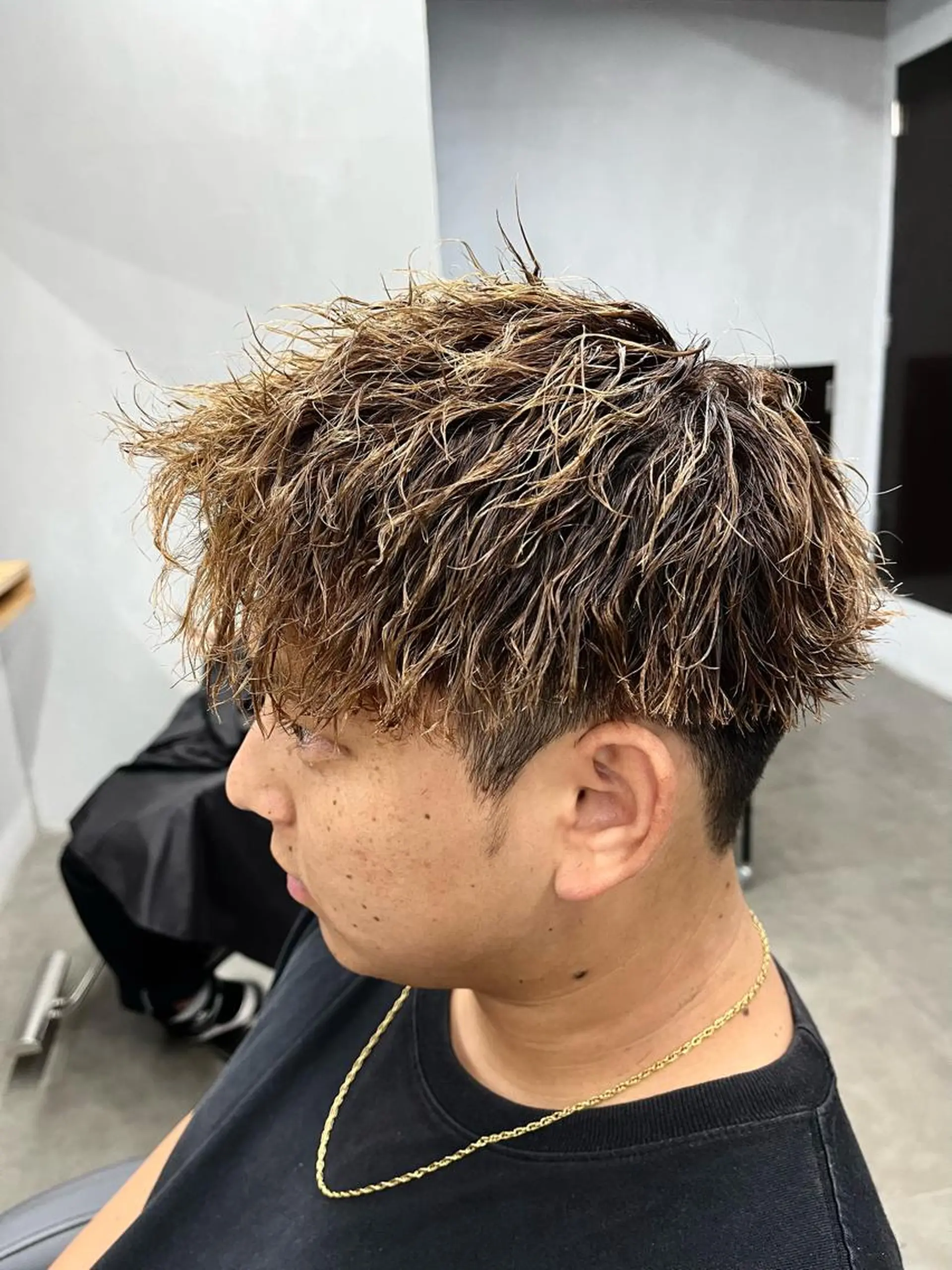 ショート パーマ メンズ メンズブリーチ メンズパーマ カット パーマ メンズ支持率NO.1 マサキのヘアスタイル
